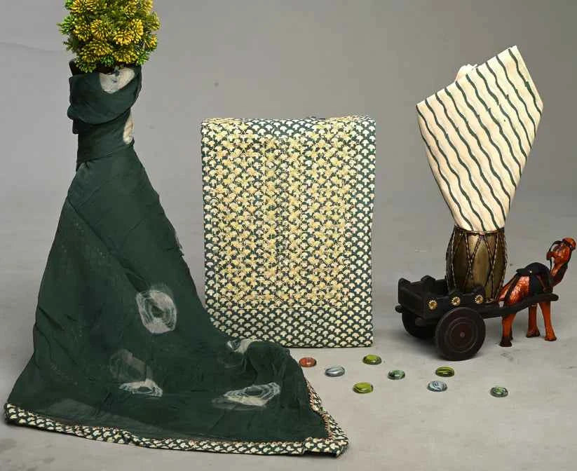 Green Print Crosia Sequence Work Suit
