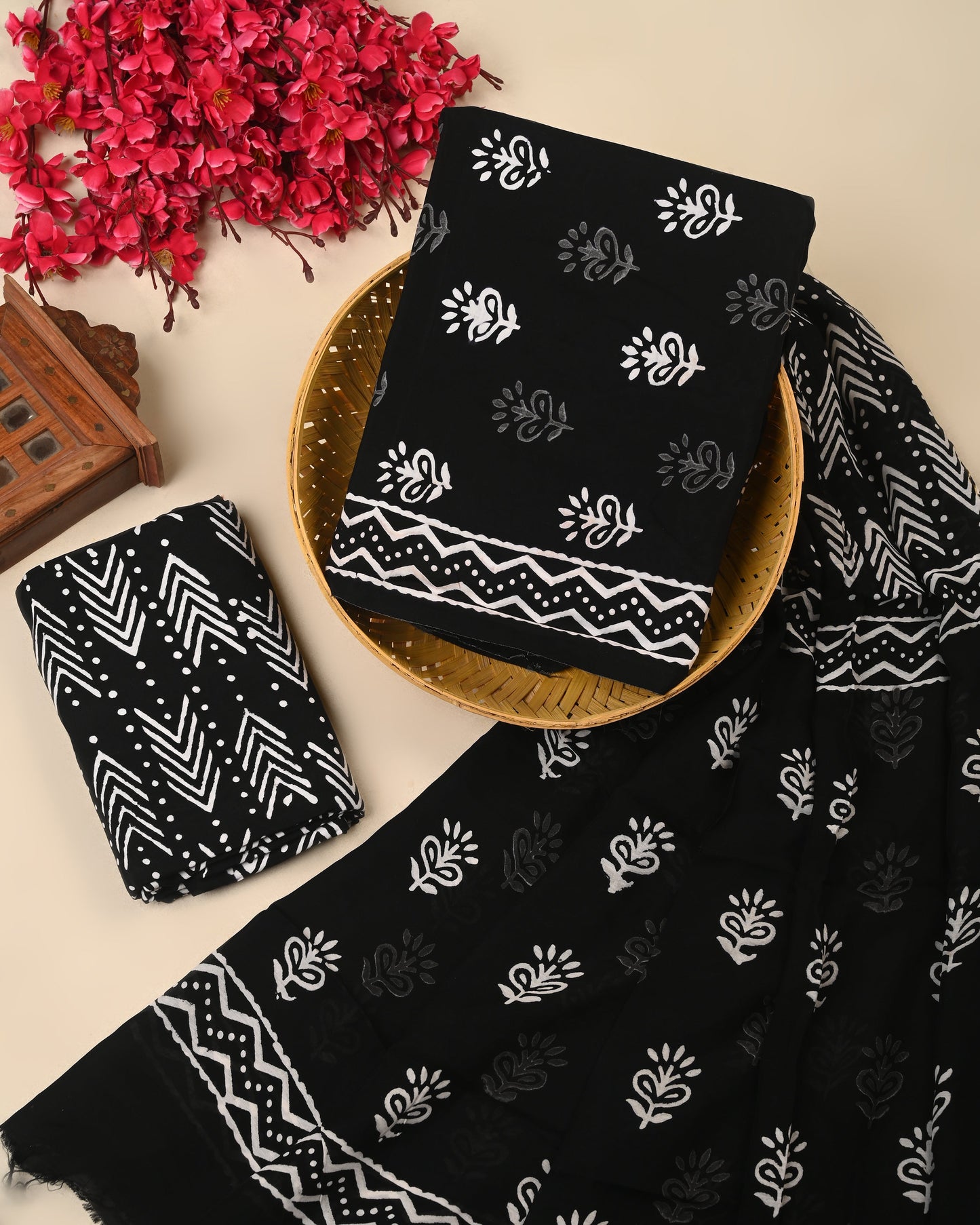 Muslin Suits Sets