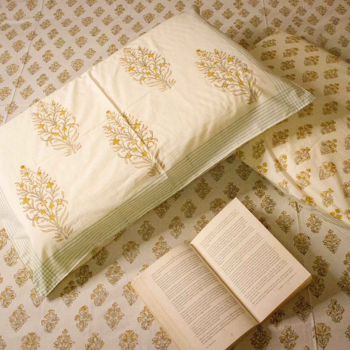 Meadows Hand Block Print Bedsheet Pure Cotton Super King Bedsheet by Heritagewear
