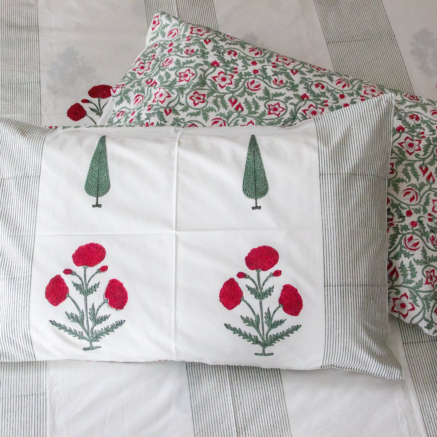 Gardenia Glow Hand Block Printed Cotton King Size Bedsheet Set
