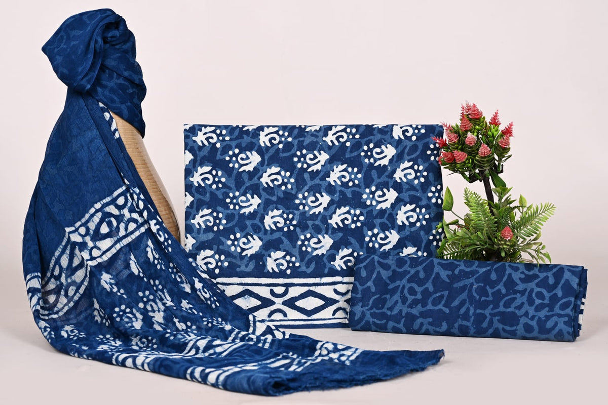 Classic Handcrafted Cotton Suit with Chiffon Dupatta