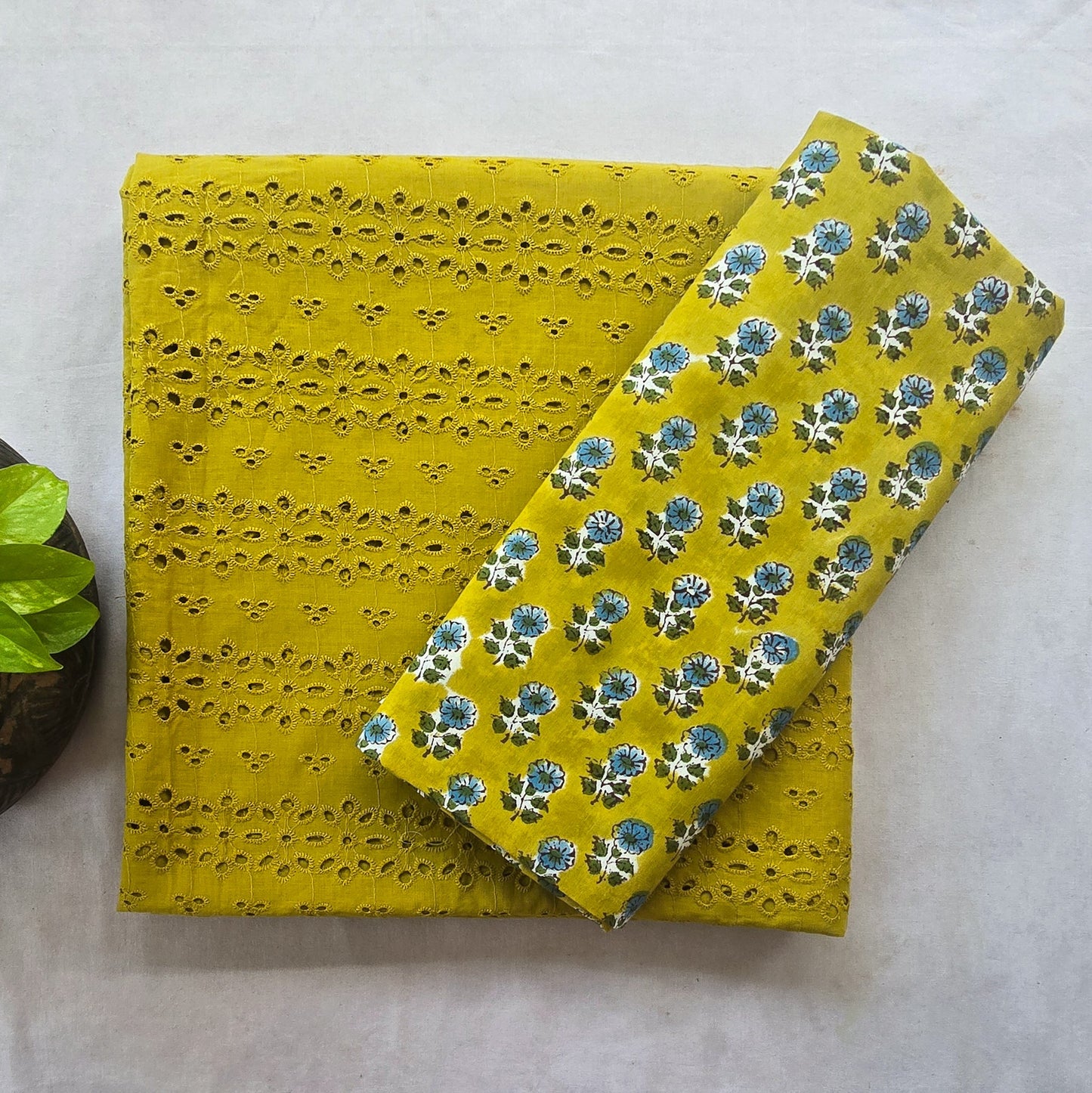 Pure Cotton Hakoba mehndi green With Flower Motif And