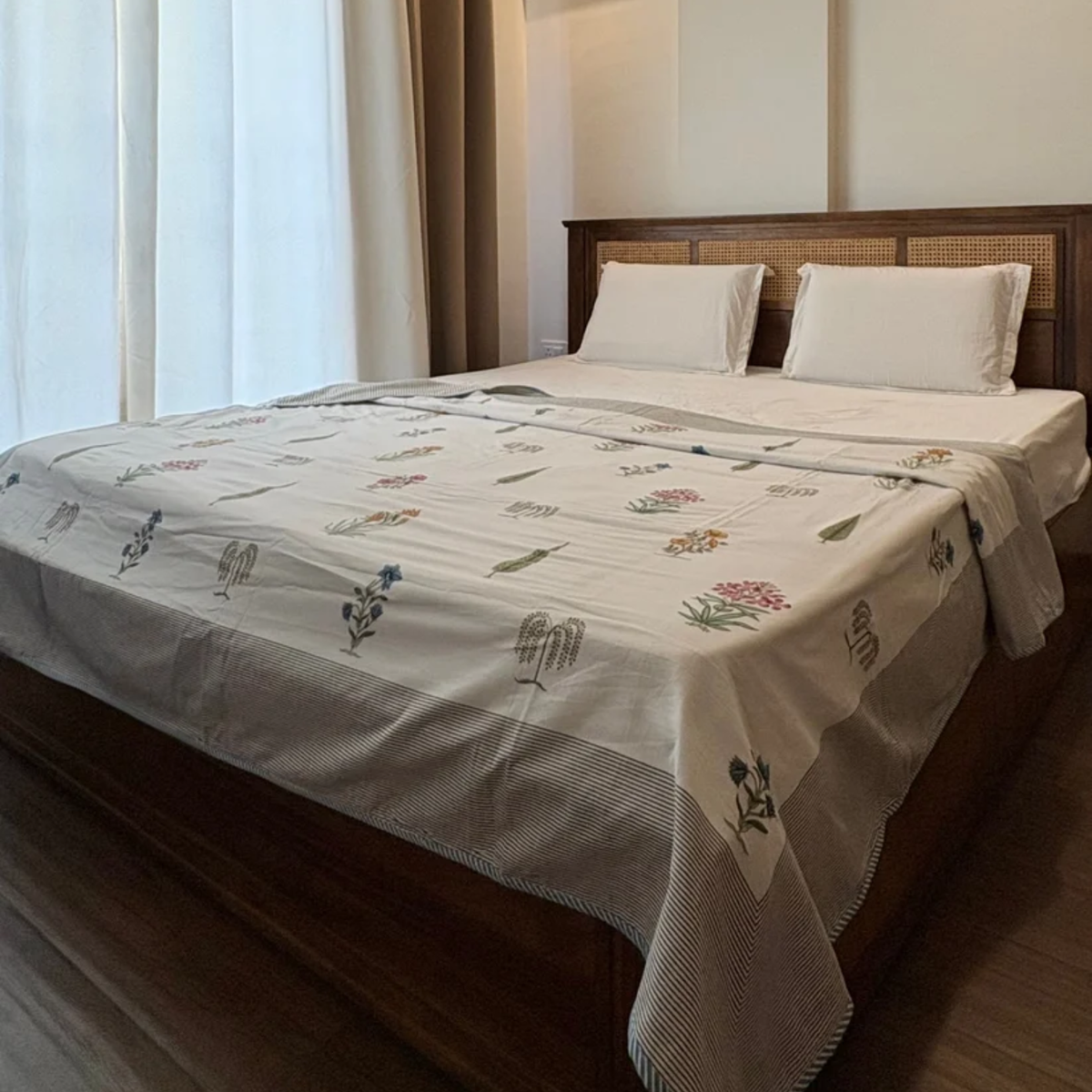 Ruhani reversible Mulmul Cotton Dohar: Embrace Comfort with Timeless Indian Artistry