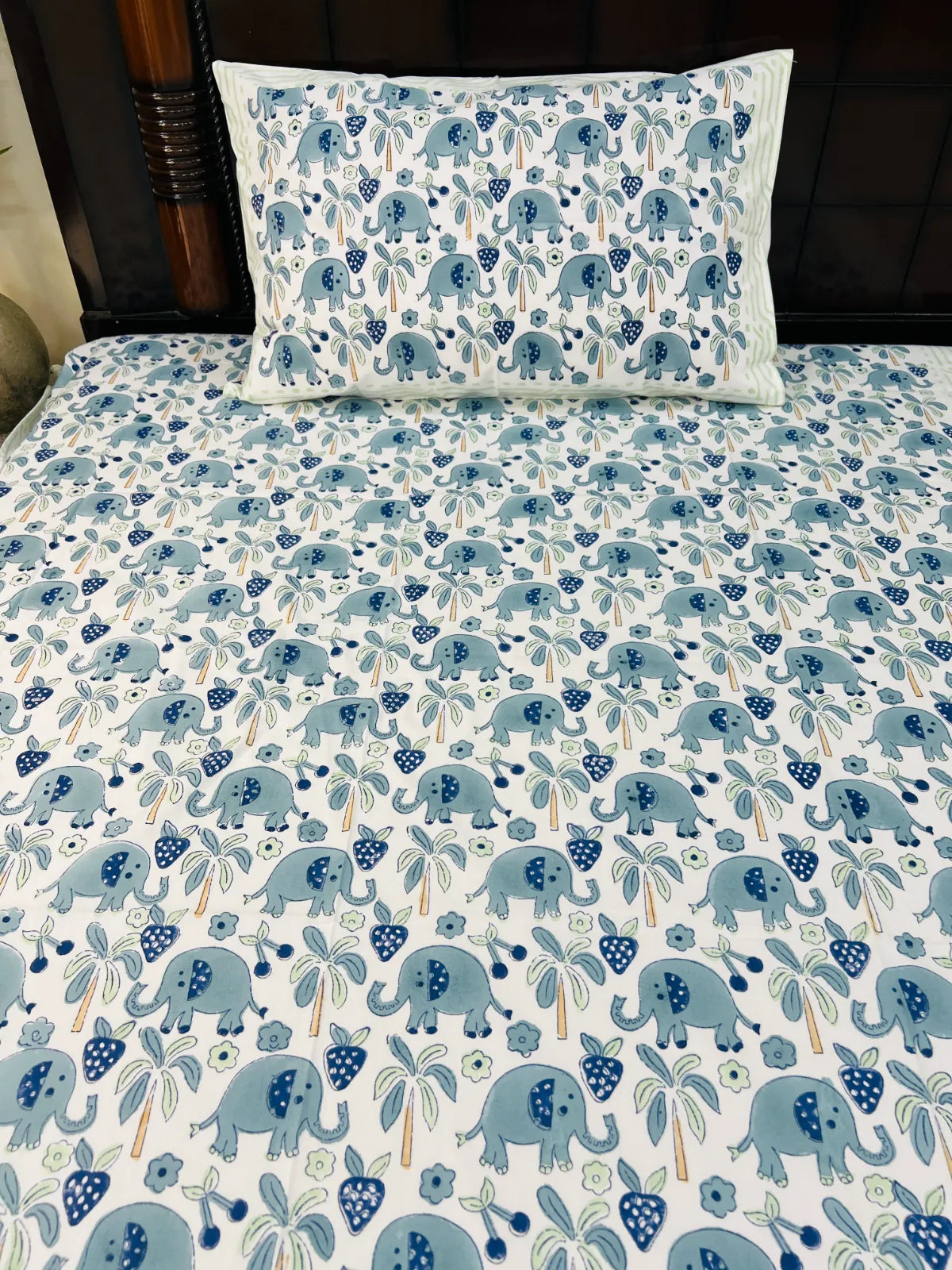 Baby Bella cotton bedsheet set - Heritagewear