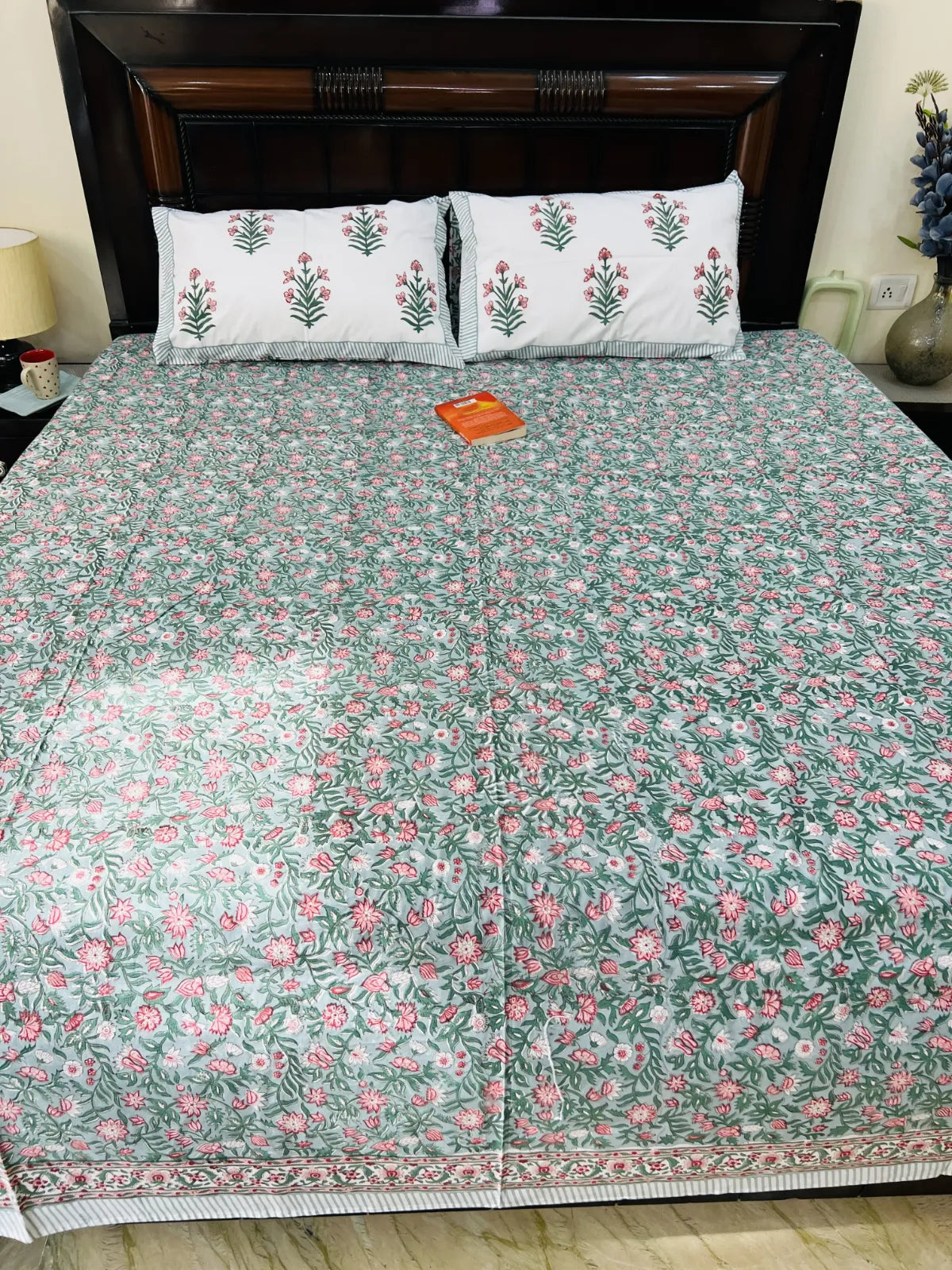 Bagh-e-Gulzar cotton bedsheet set - Heritagewear