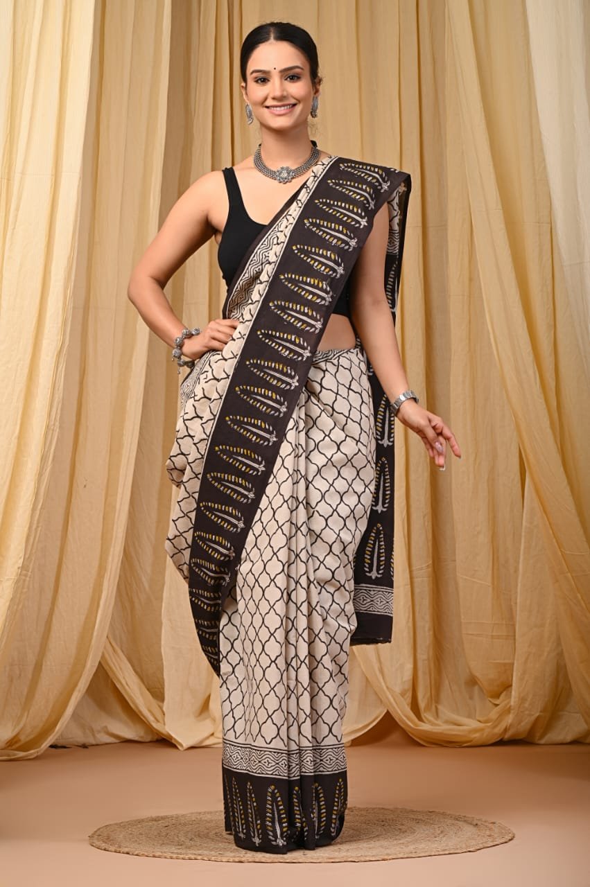 Mul Cotton Hand Block Printed Saree With Blouse Piece