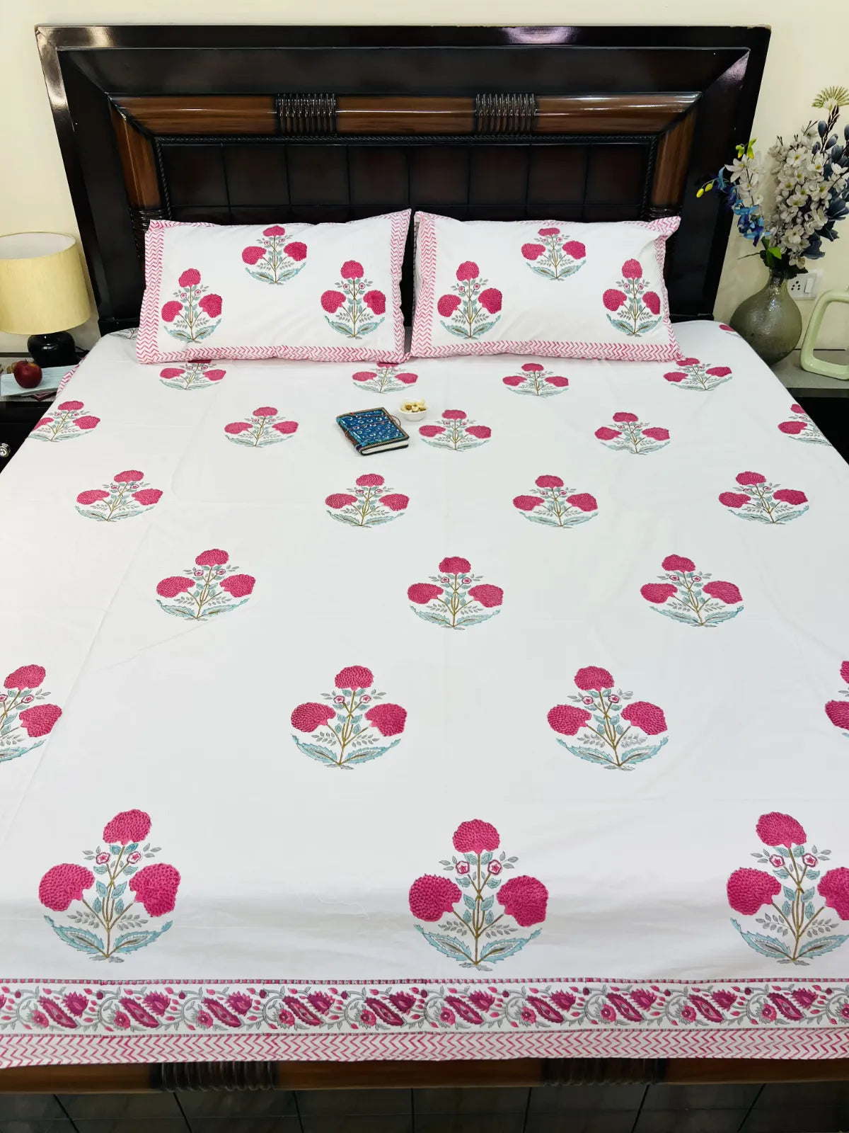 Pink Floral cotton bedsheet set - Heritagewear