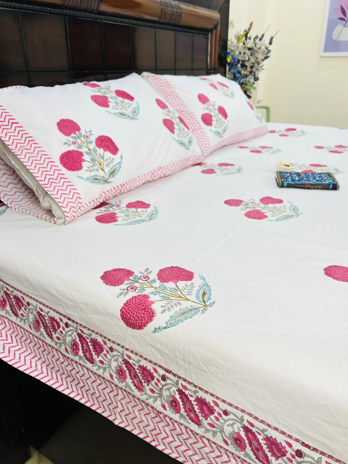 Pink Floral cotton bedsheet set - Heritagewear