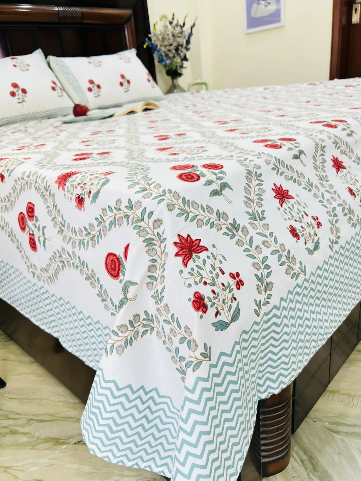 Gulnaar cotton bedsheet set - Heritagewear