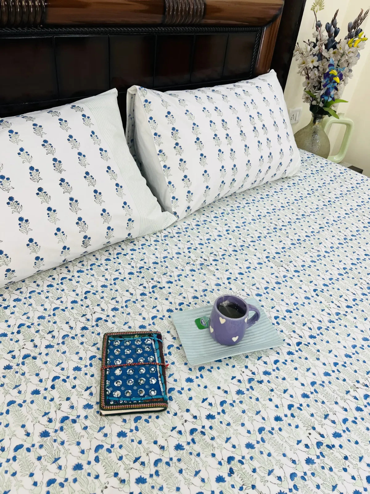 Pastel Blue Floral cotton bedsheet set - Heritagewear