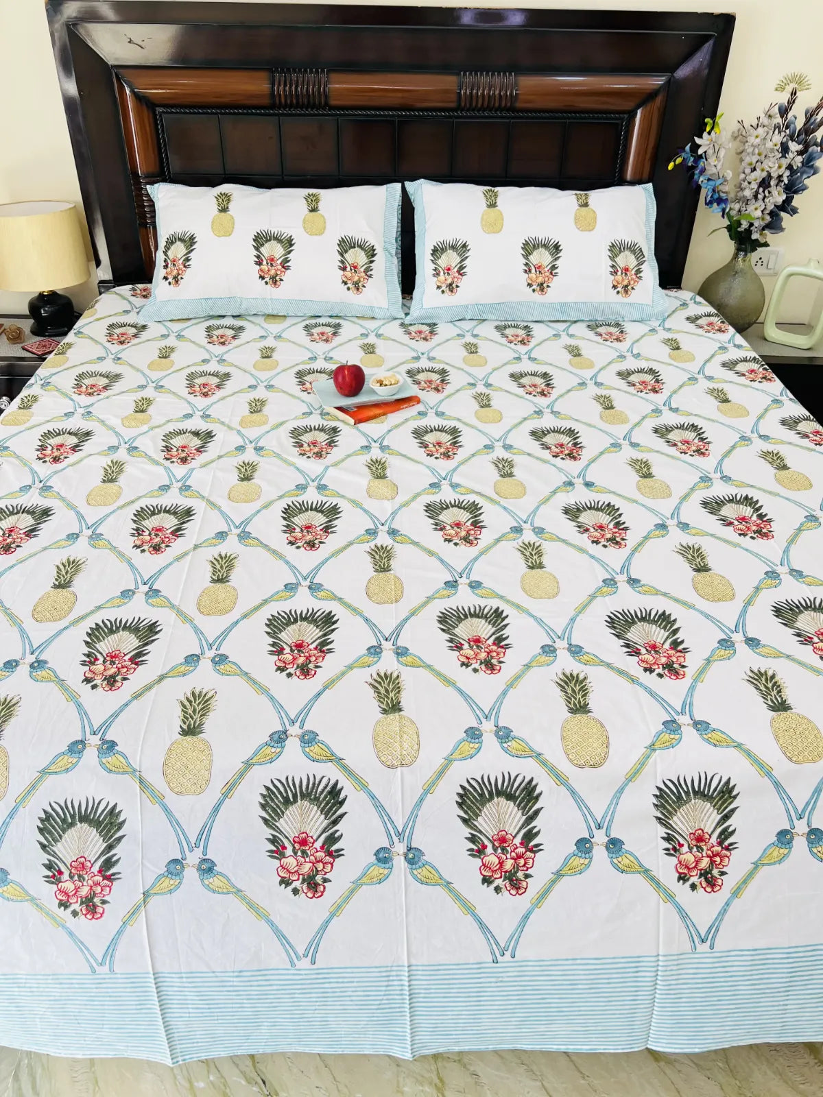 Tropical Pineapple cotton bedsheet set - Heritagewear