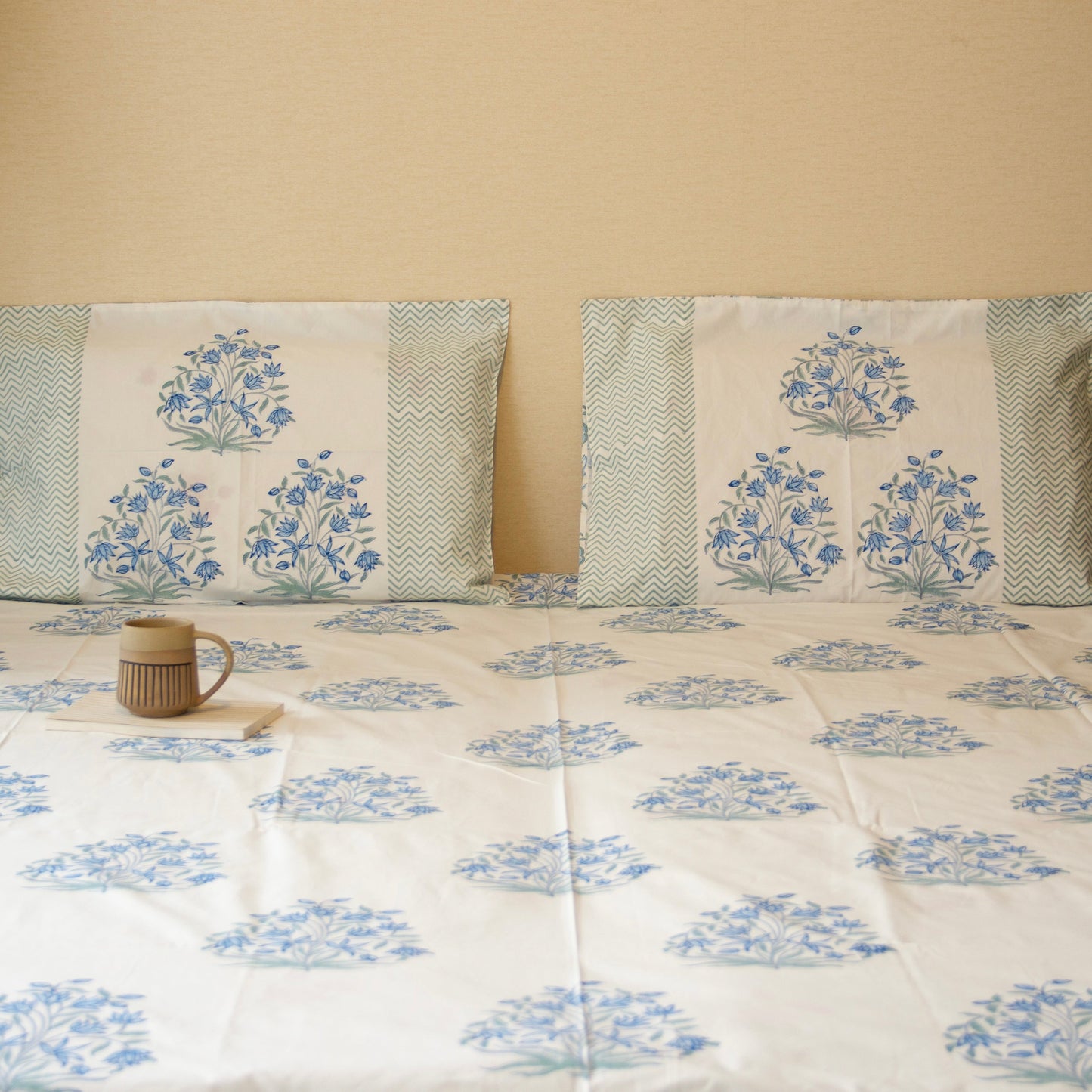 Blue Haven Pure Cotton King Size Bedsheet Set