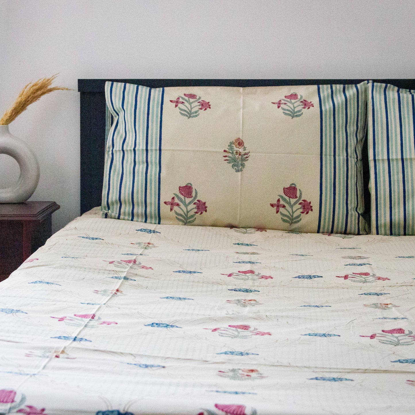 Nigella Nirvana Hand Block Printed Bed Sheets Pure Cotton Super King Bedsheet by Heritagewear