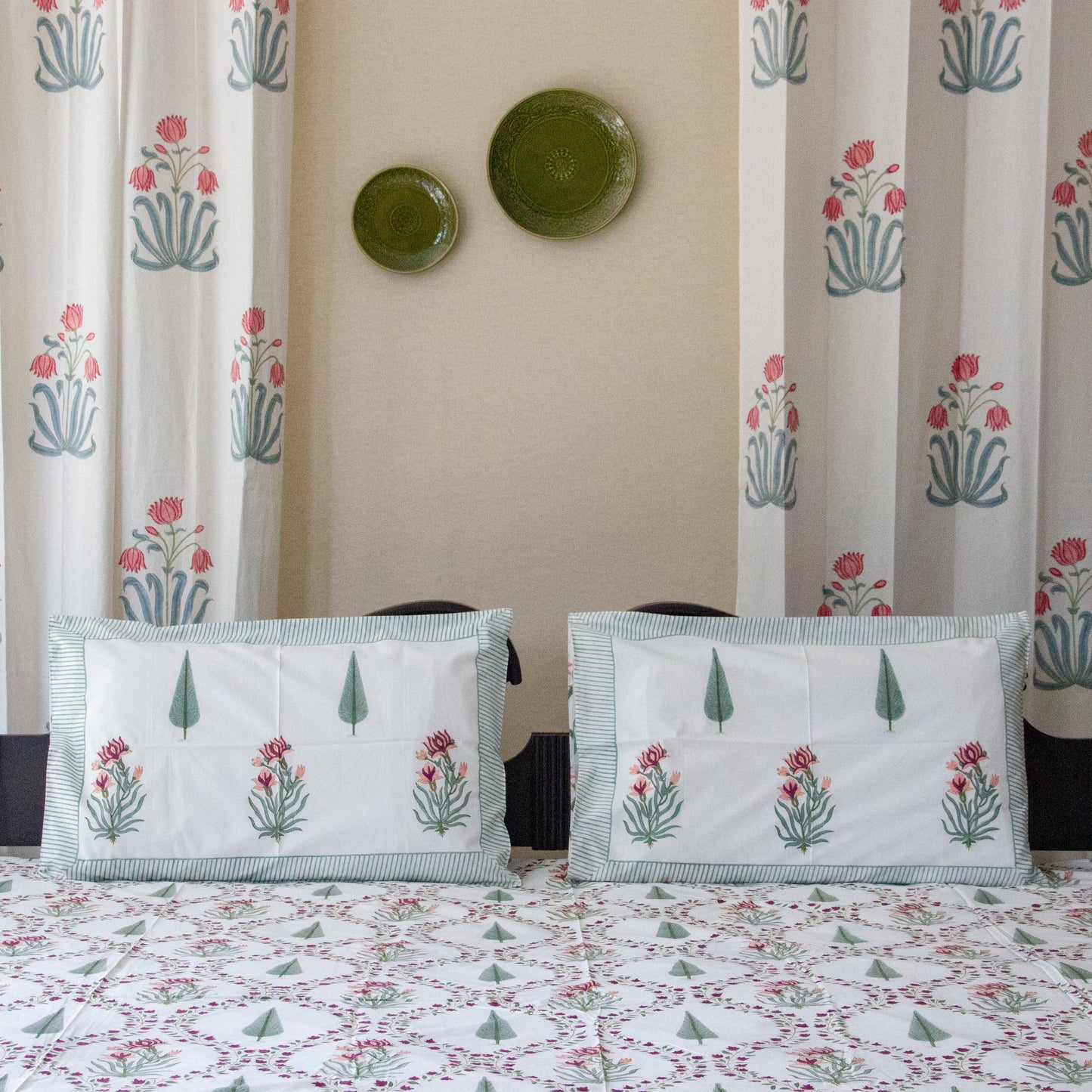 Cypress Jaal Hand Block Printed Cotton King Size Bedsheet Set