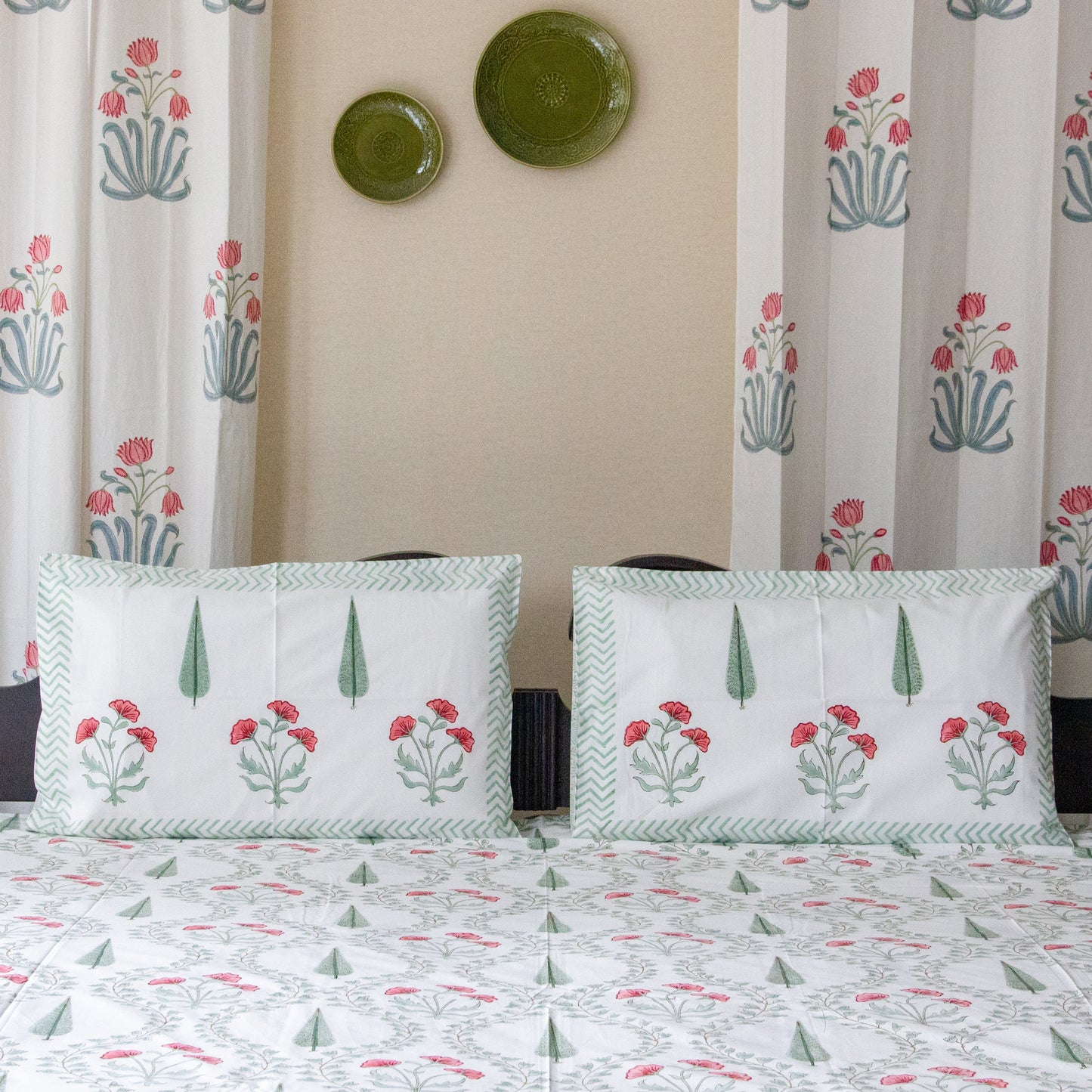 Evergreen Hand Block Printed Cotton King Size Bedsheet Set
