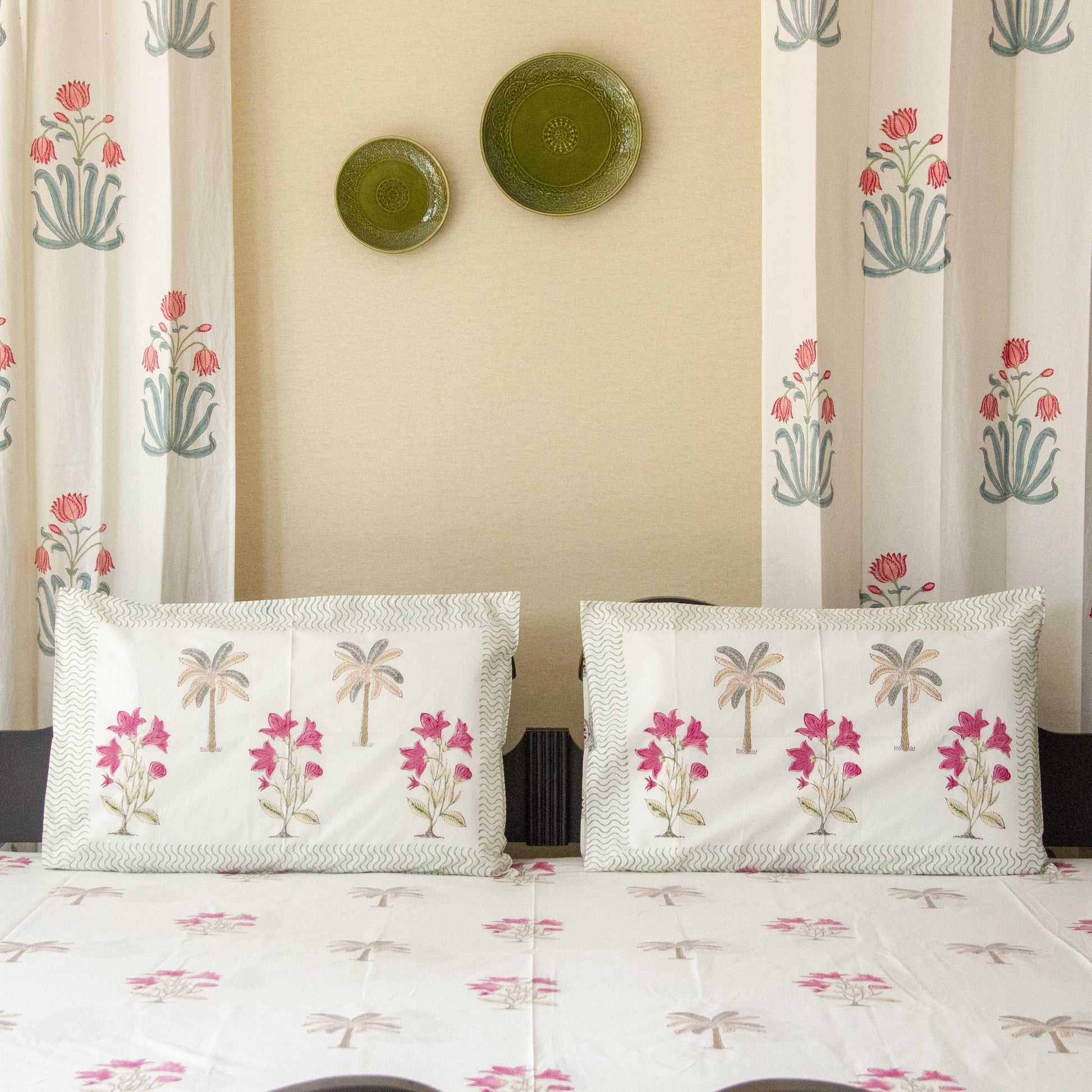 Floral Fantasia pure cotton Super King bedsheet set by Heritagewear