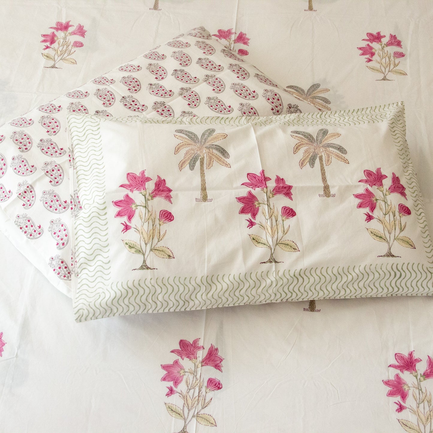 Floral Fantasia Pure Cotton Super King Bedsheet by Heritagewear