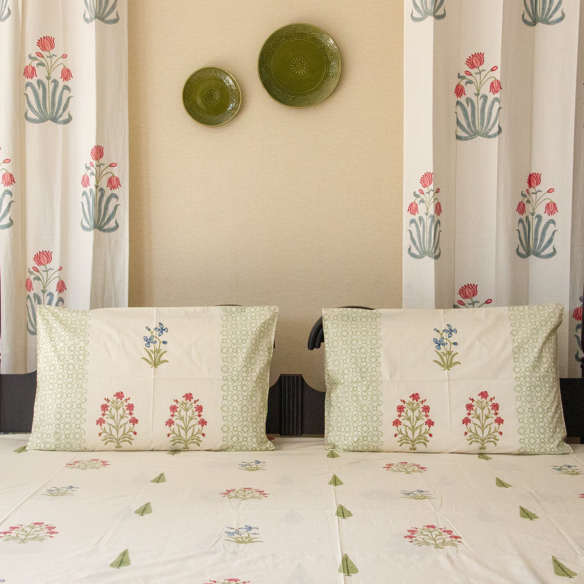 Pansy Palette Block Printed Bed Sheet pure cotton Super King bedsheet set by Heritagewear