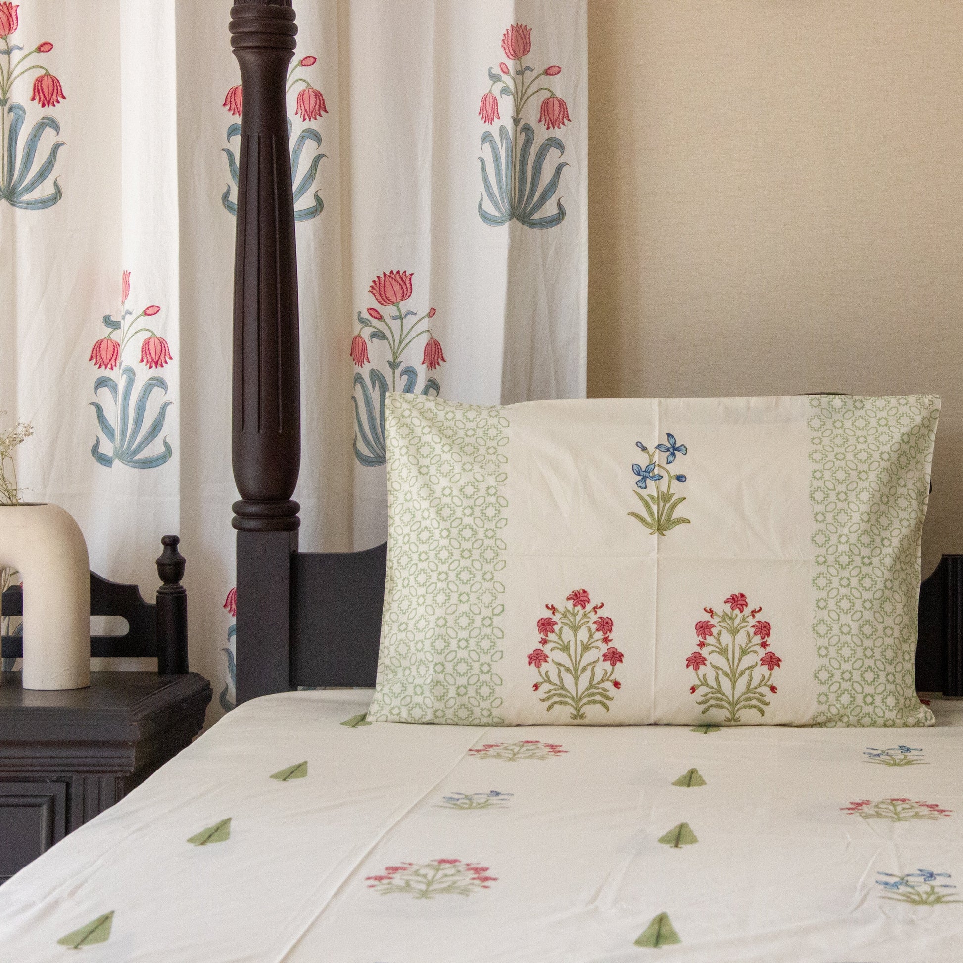 Pansy Palette Block Printed Bed Sheet Pure Cotton Super King Bedsheet by Heritagewear