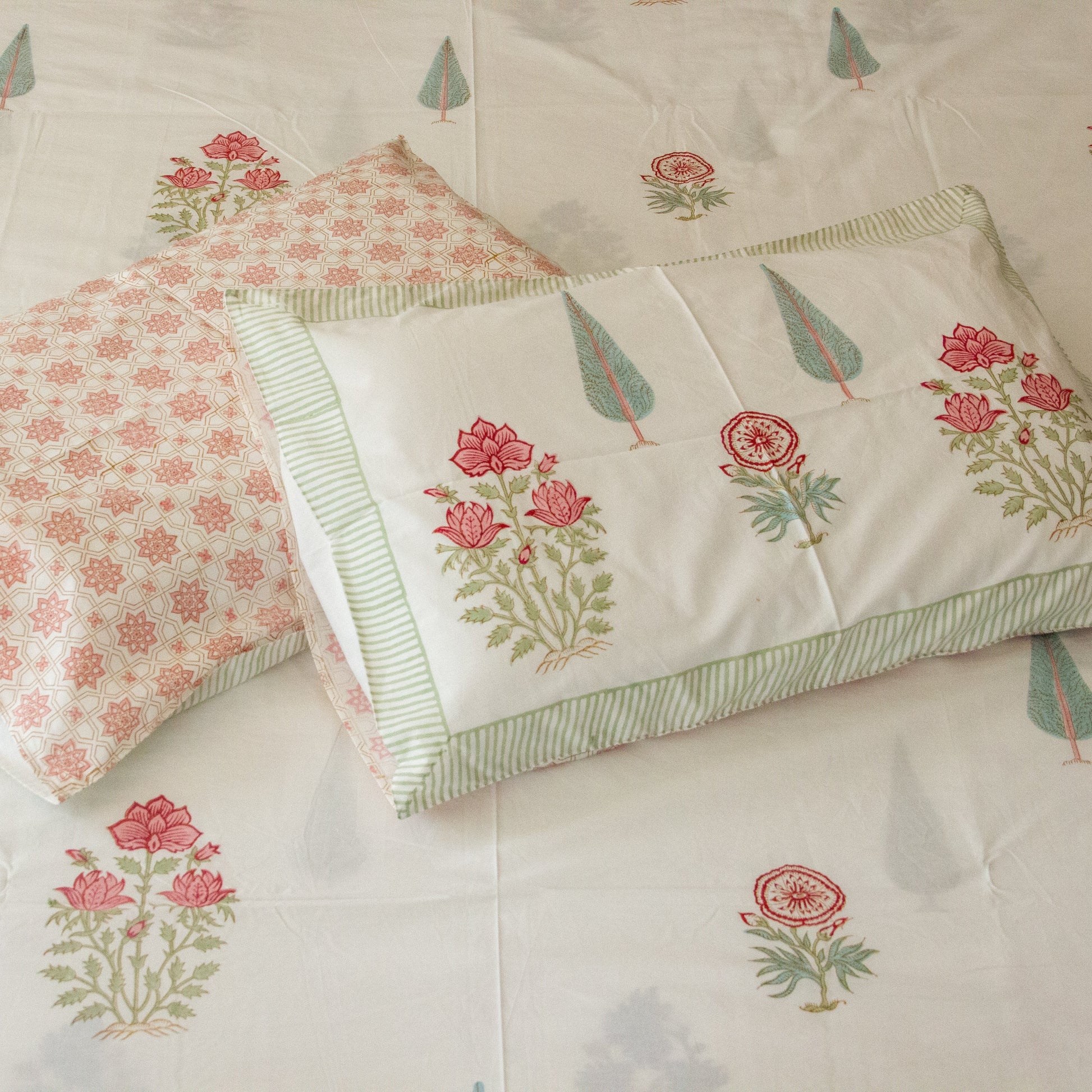 Hibiscus Harmony Bedsheet Pure Cotton Super King Bedsheet by Heritagewear