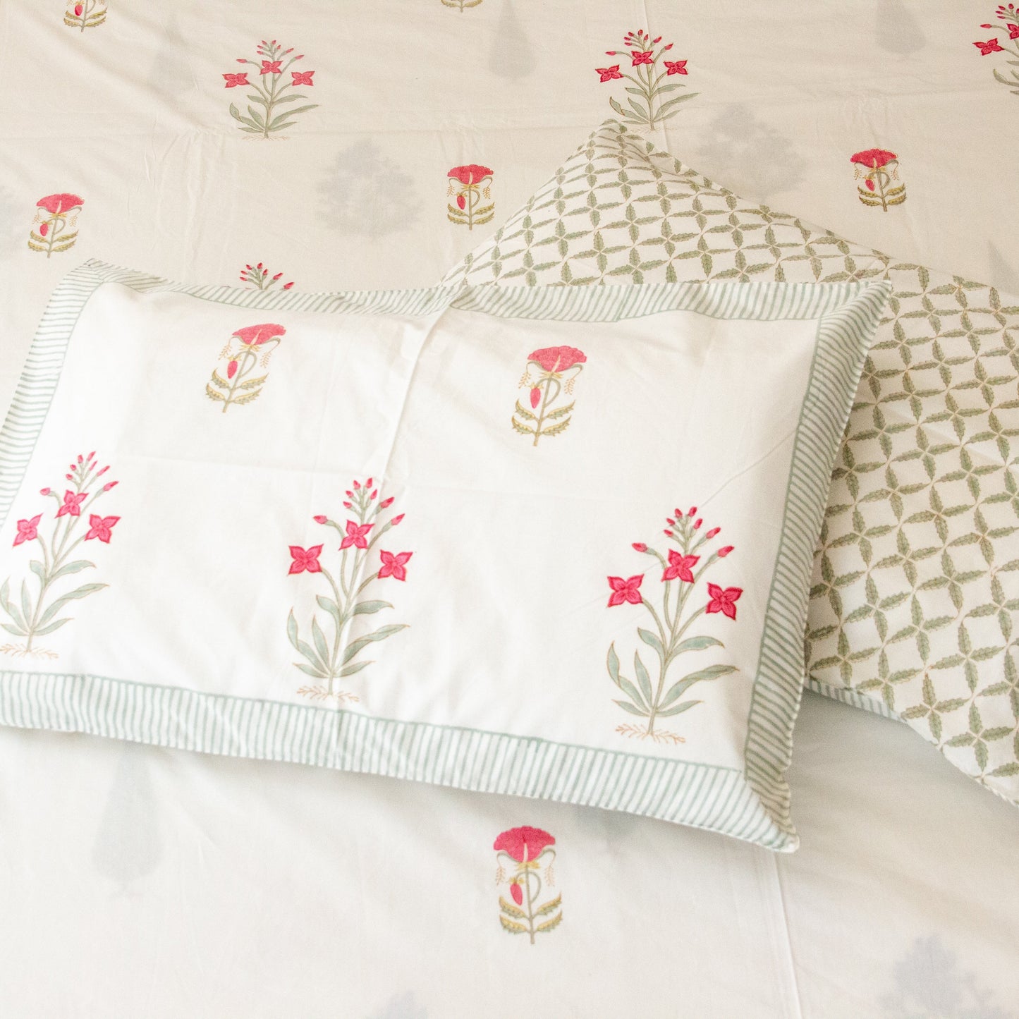 Cherry Blossom Breeze Pure Cotton Super King Bedsheet by Heritagewear