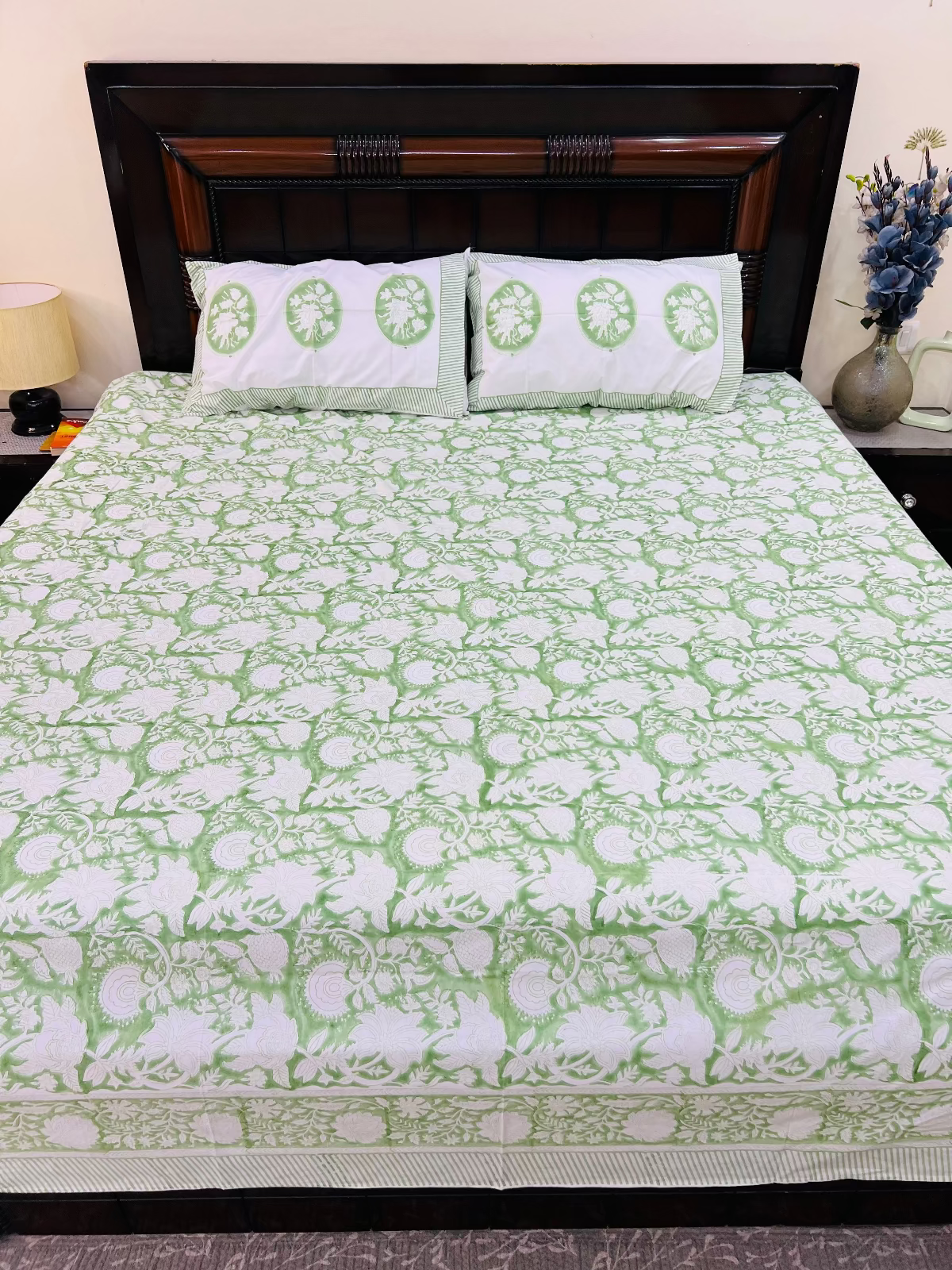 Hari-Prabha cotton bedsheet set - Heritagewear
