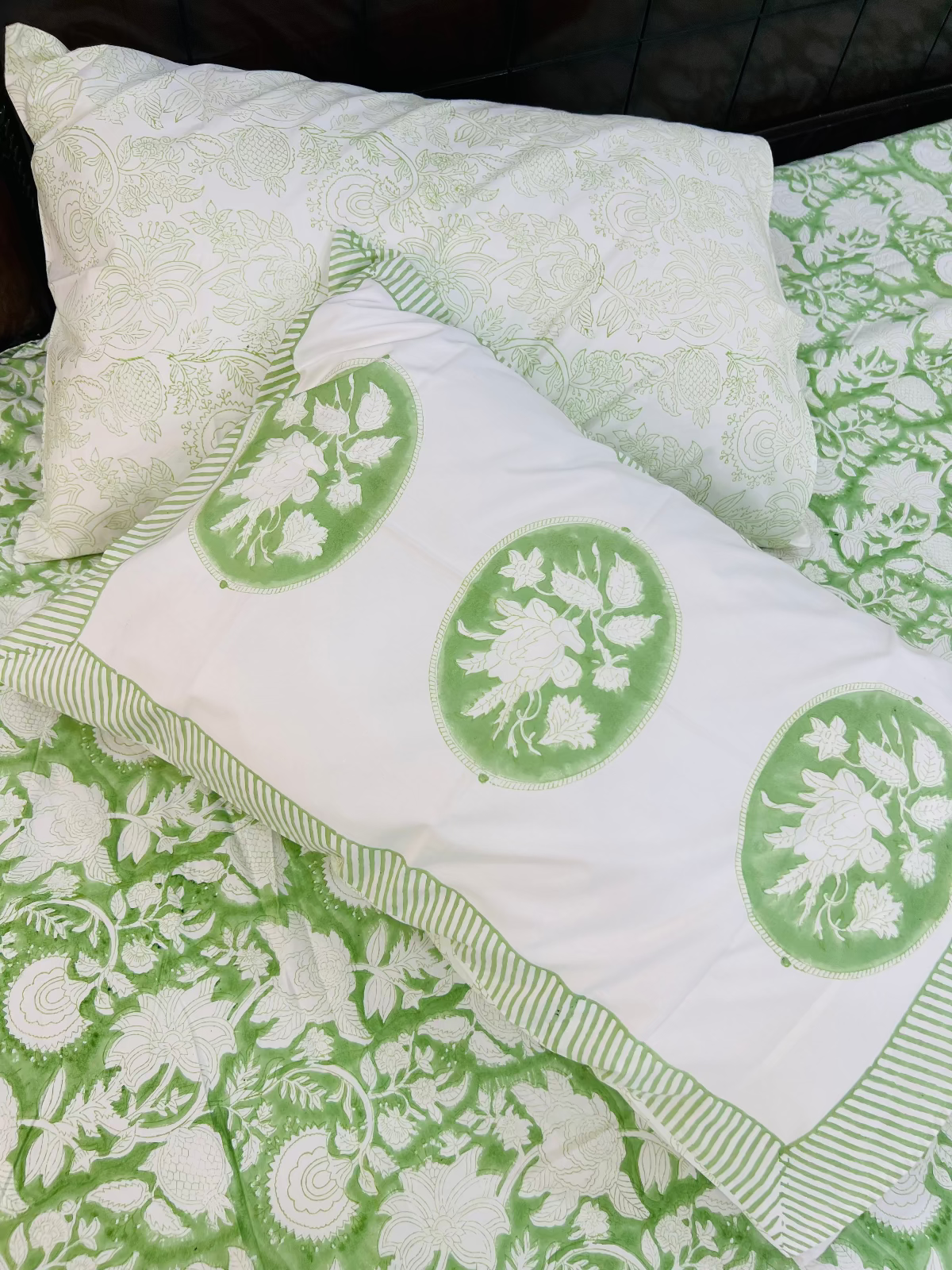 Hari-Prabha cotton bedsheet set - Heritagewear