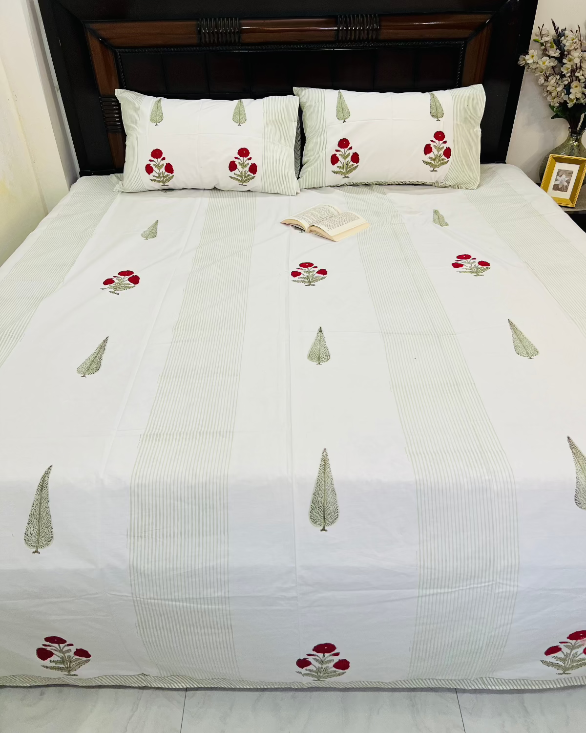 Rajputana Bloom cotton bedsheet set - Heritagewear