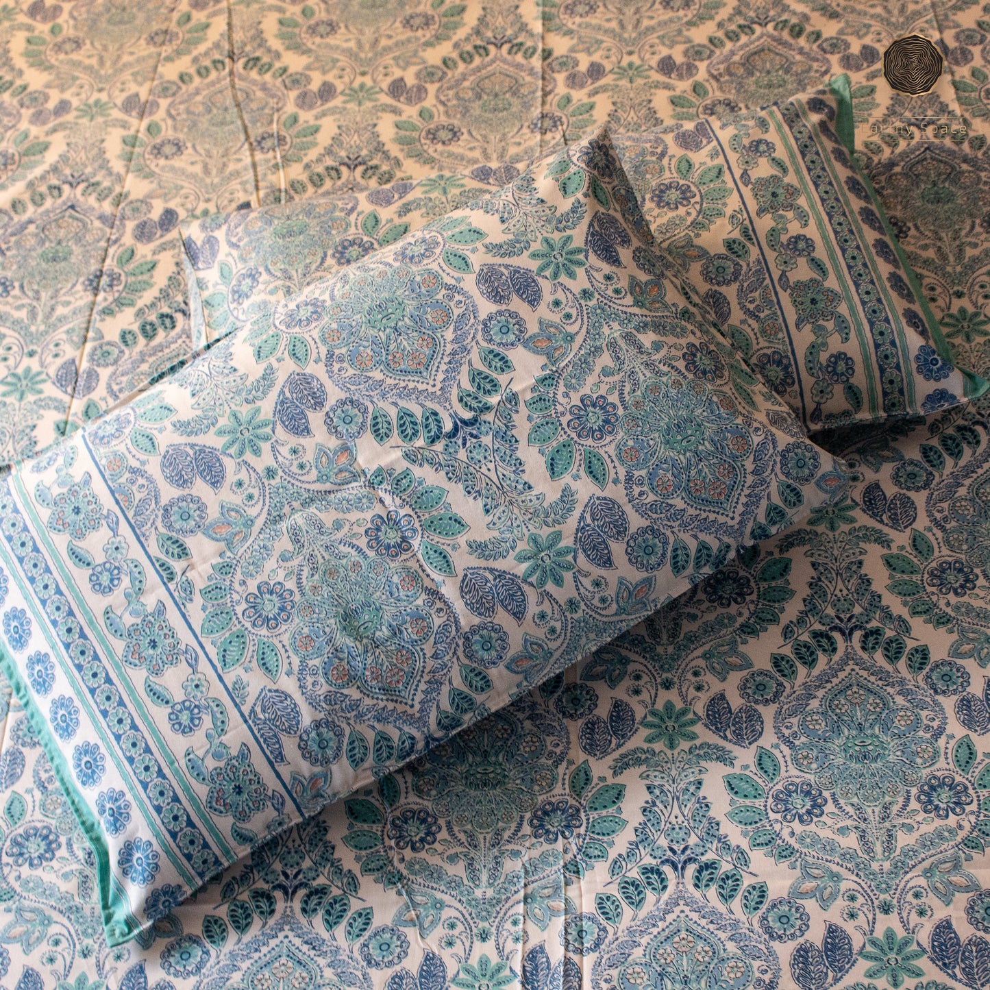 Bluebell Palace Print Pure Cotton Super King Bedsheet by Heritagewear