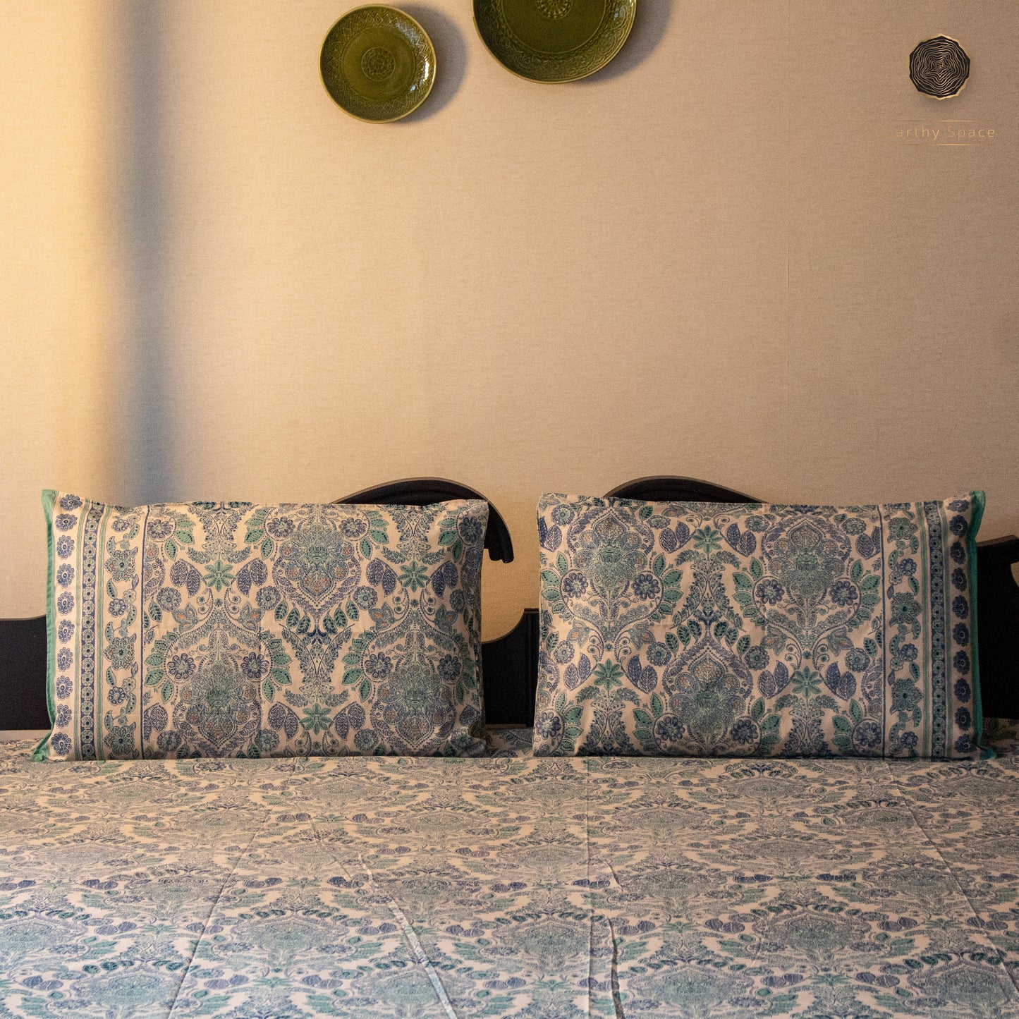 Bluebell Palace Print Pure Cotton Super King Bedsheet by Heritagewear