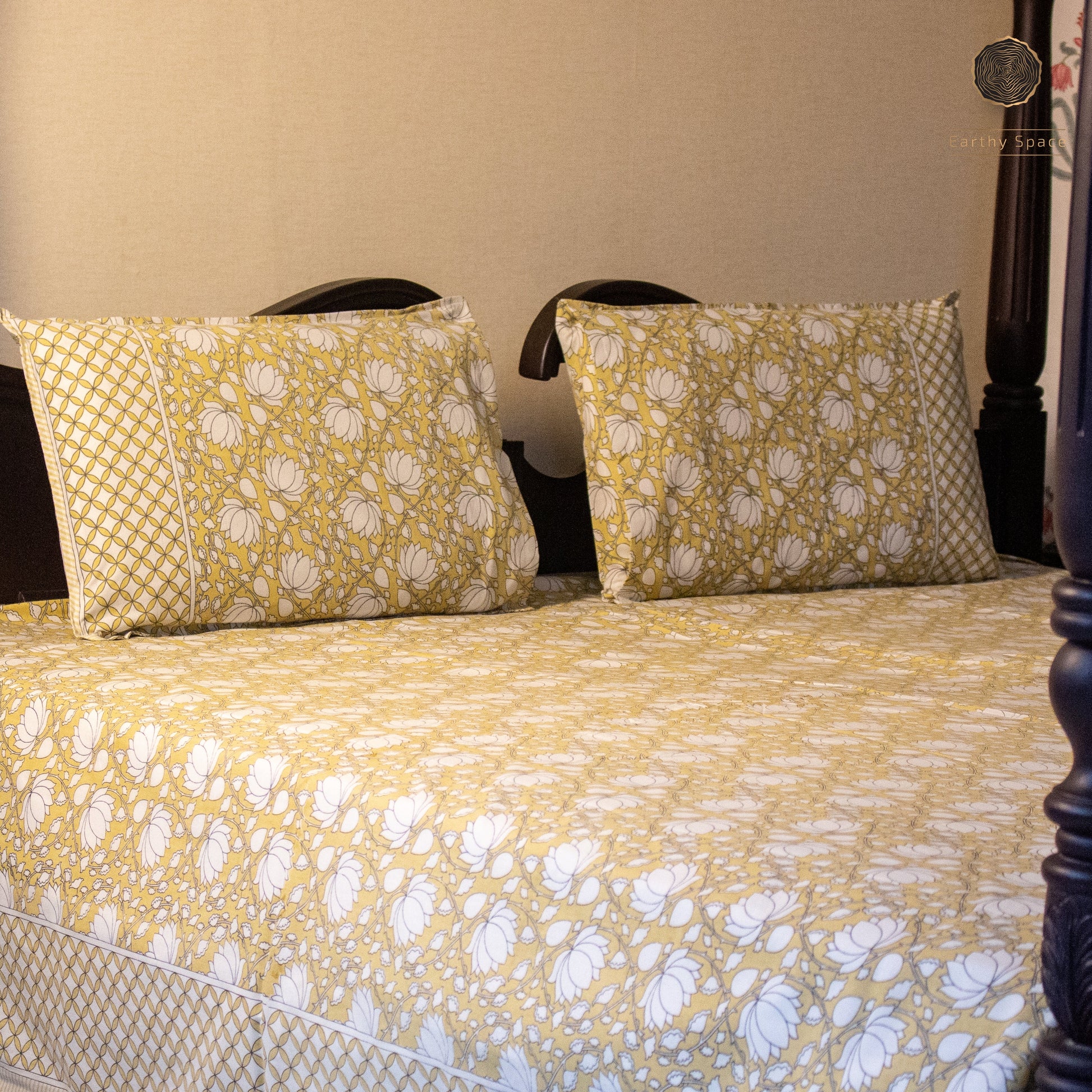 Desert Bloom Pure Cotton Super King Bedsheet by Heritagewear