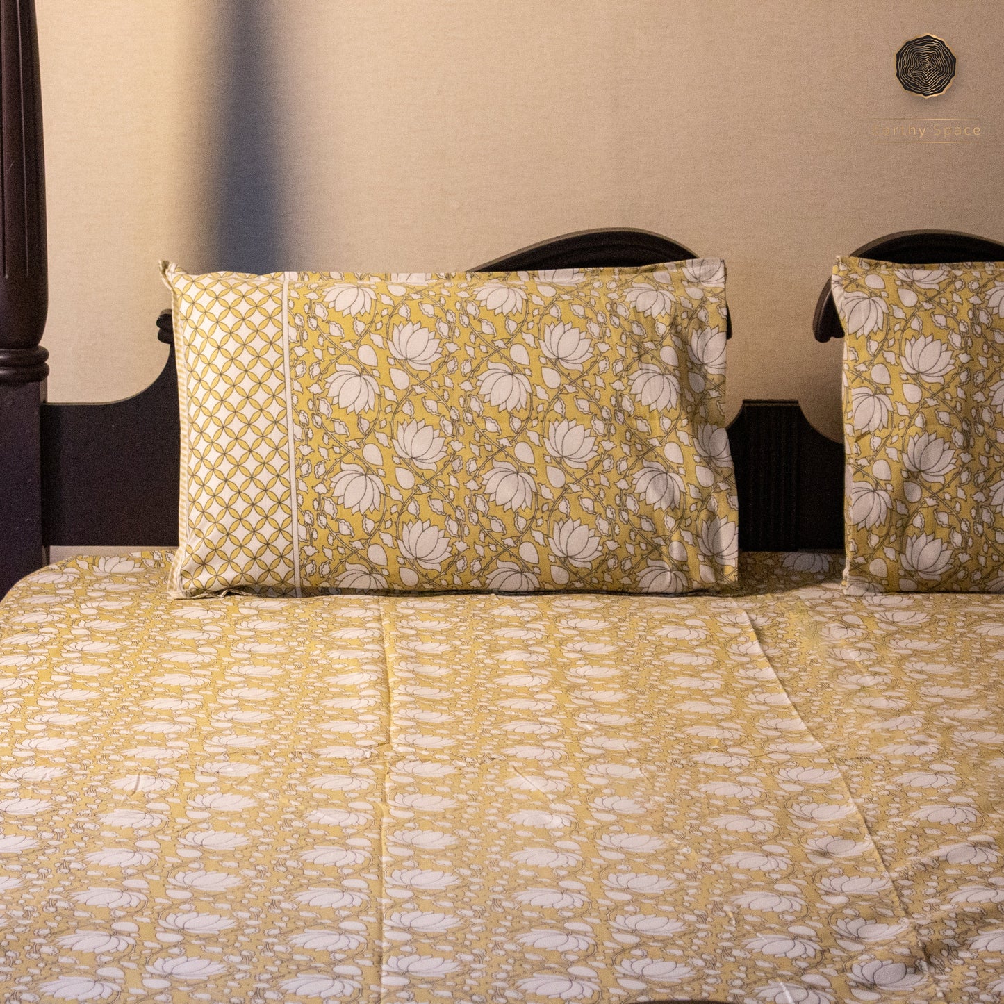 Desert Bloom pure cotton Super King bedsheet set by Heritagewear