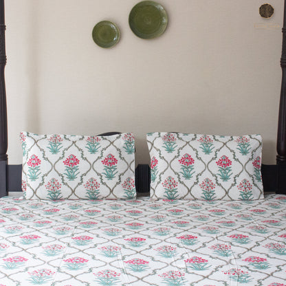Evergreen Jaal Bloom Pure Cotton Super King Bedsheet by Heritagewear