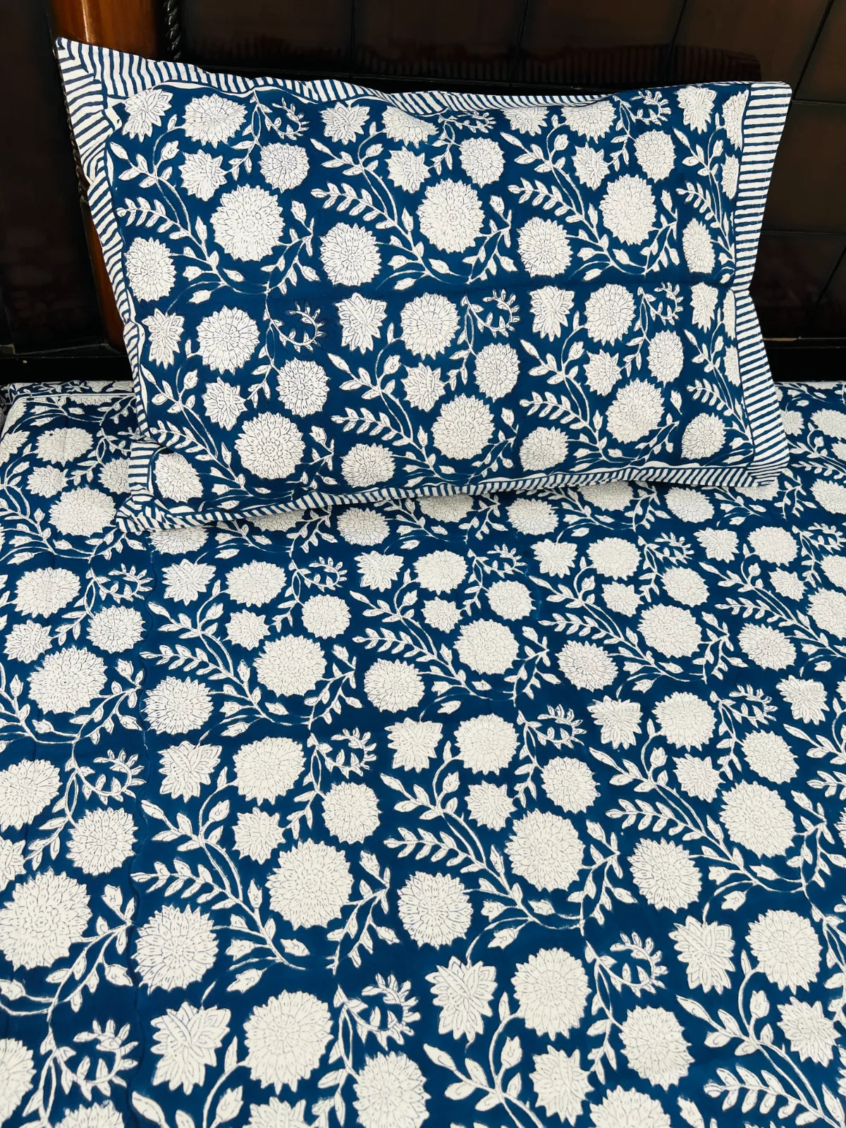 Nayantara cotton bedsheet set - Heritagewear