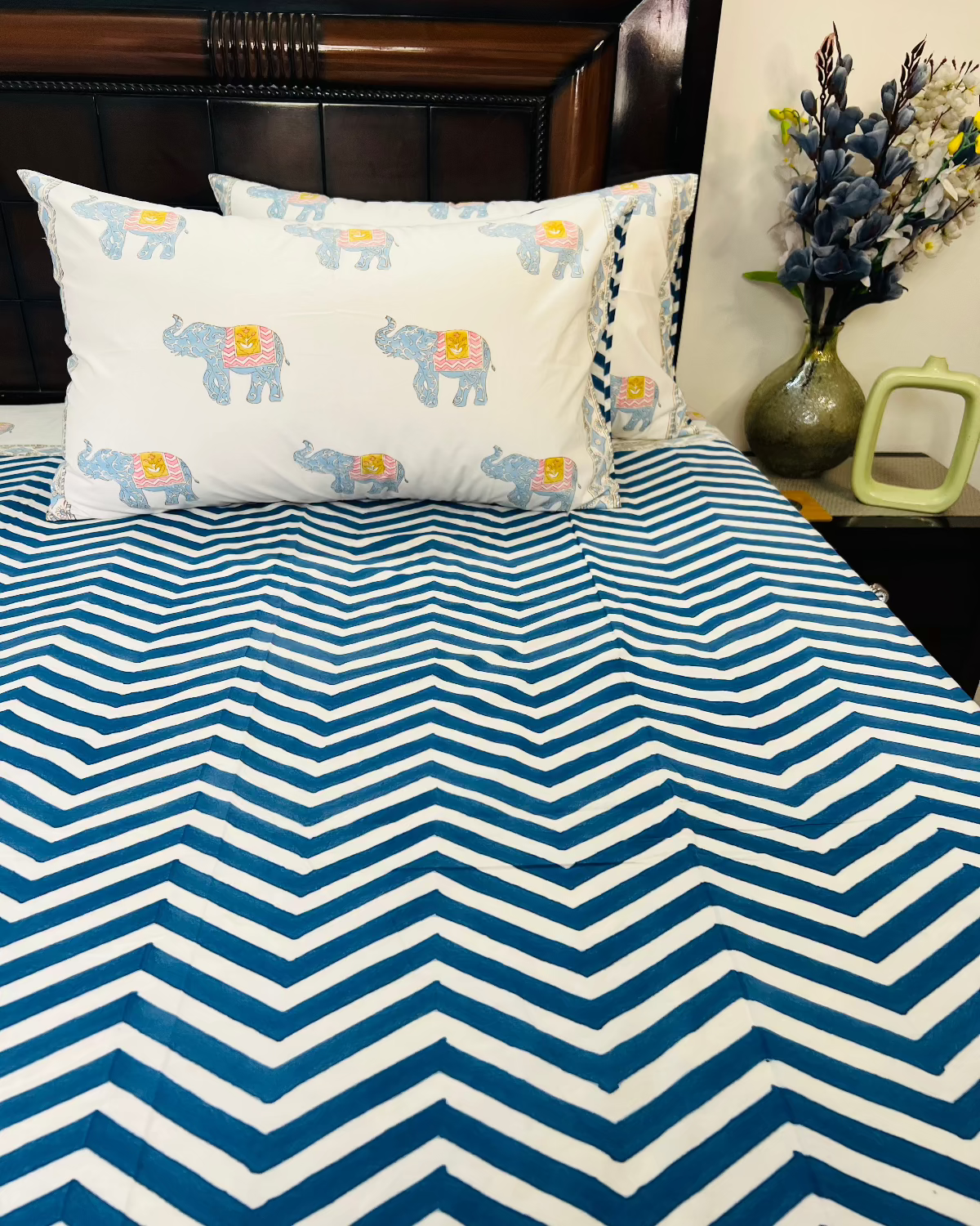 Neela Hathi cotton bedsheet set - Heritagewear
