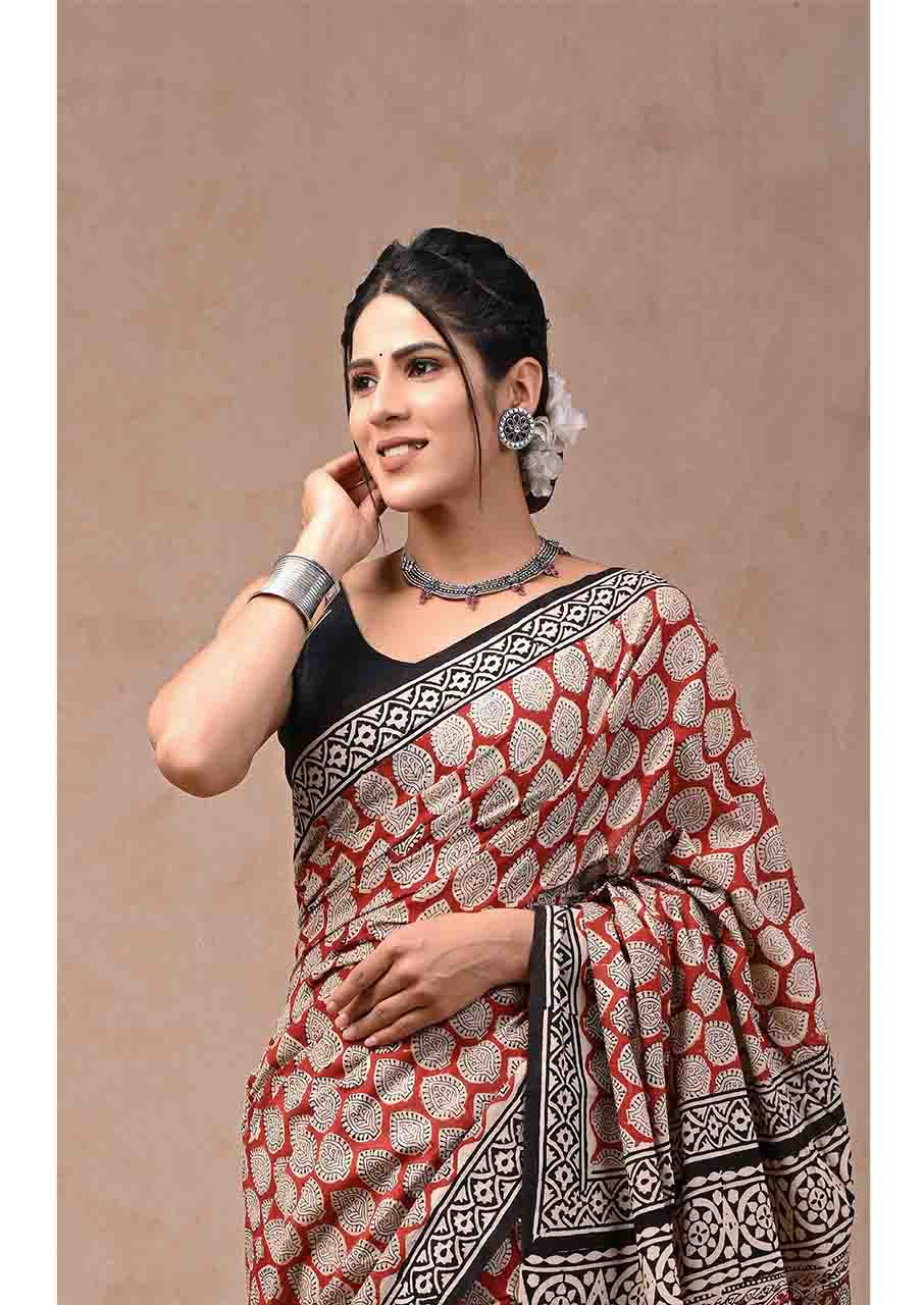 Red Black Pure Handloom Batik Print Cotton Saree
