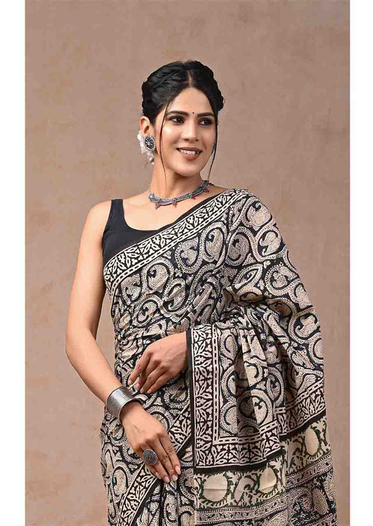 Cream Black Pure Handloom Batik Print Cotton Saree