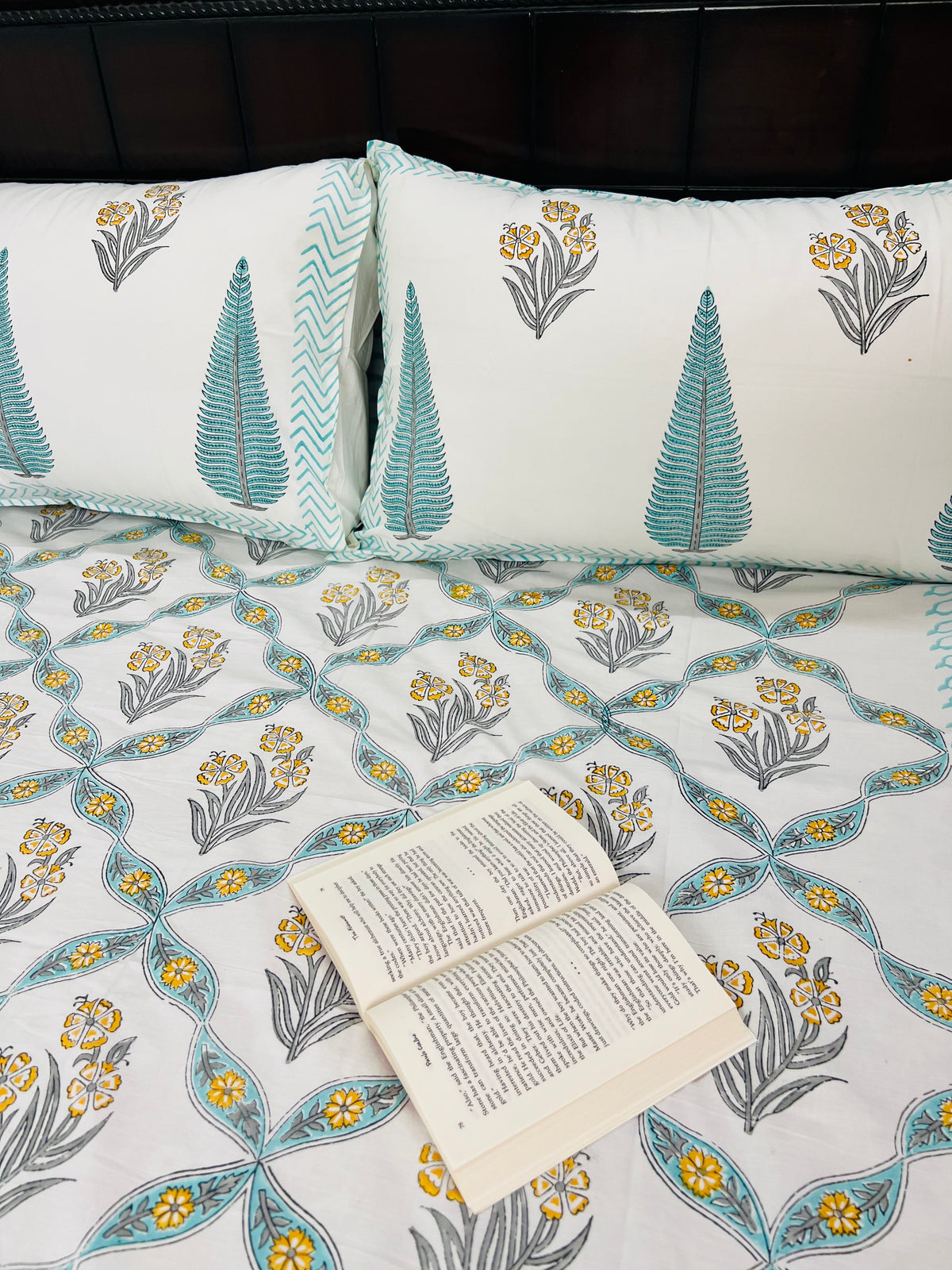 Akash Veena cotton bedsheet set - Heritagewear
