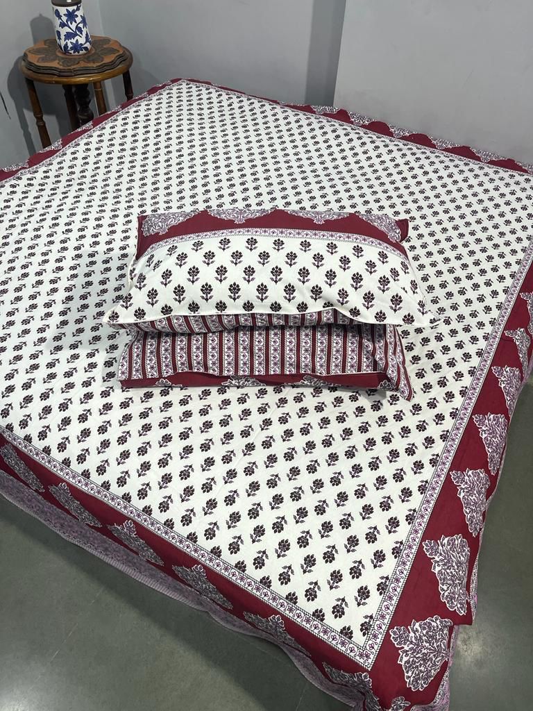 Handcrafted Jaipuri Look Cotton Double Bedsheet with 2 Reversible Pillow Covers