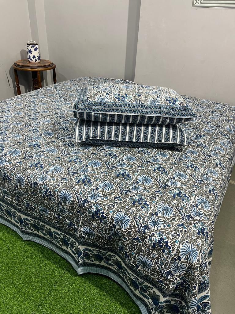 Handcrafted Jaipuri Look Cotton Double Bedsheet with 2 Reversible Pillow Covers