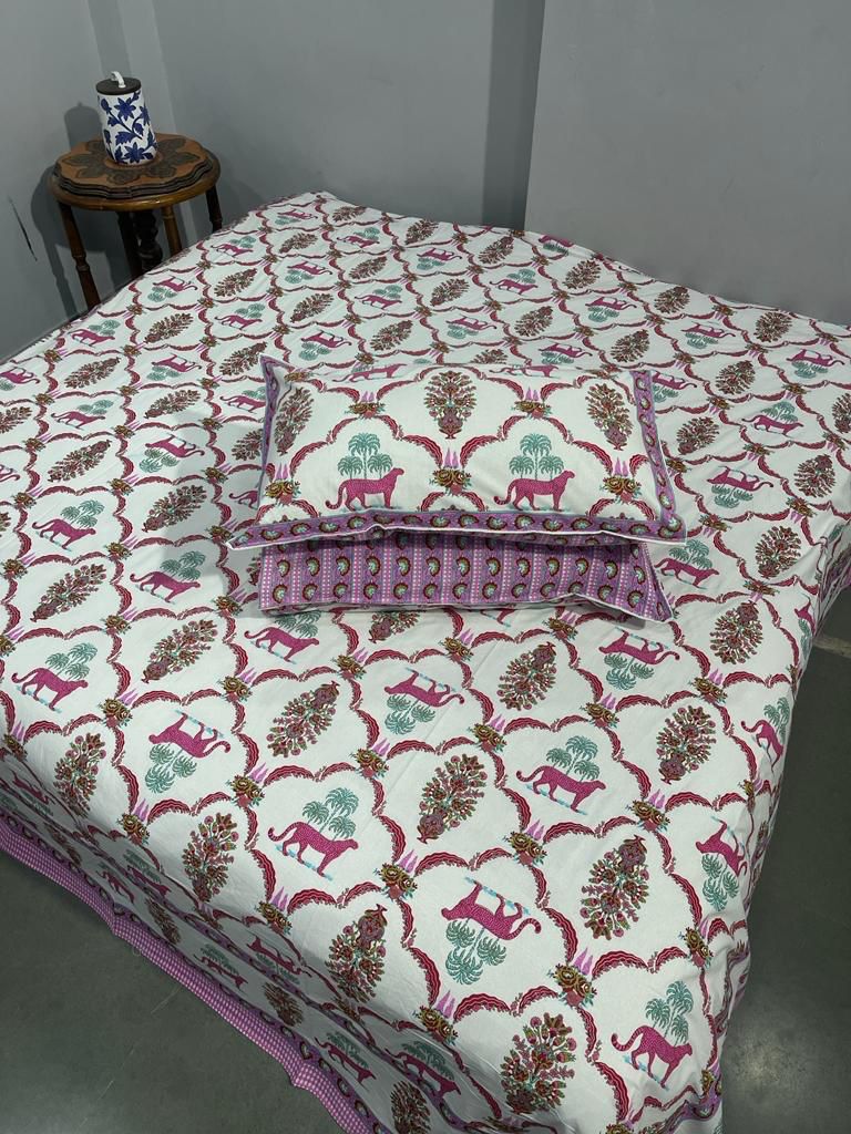 Handcrafted Jaipuri Look Cotton Double Bedsheet with 2 Reversible Pillow Covers