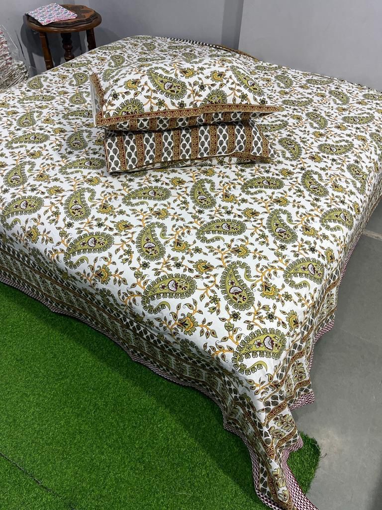 Handcrafted Jaipuri Look Cotton Double Bedsheet with 2 Reversible Pillow Covers