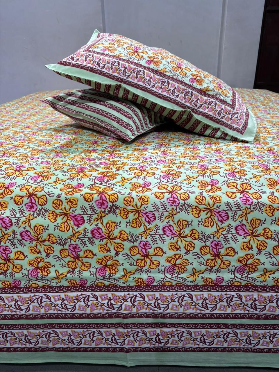 Premium South Cotton Murgan Fabric King Size Bedsheet