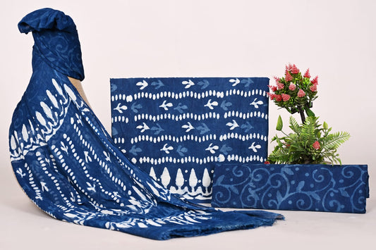 Classic Handcrafted Cotton Suit with Chiffon Dupatta