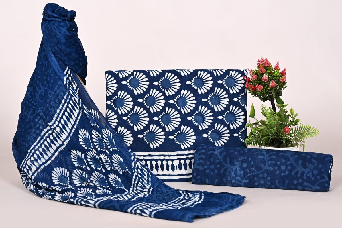 Graceful Cotton Salwar Suit with Printed Chiffon Dupatta