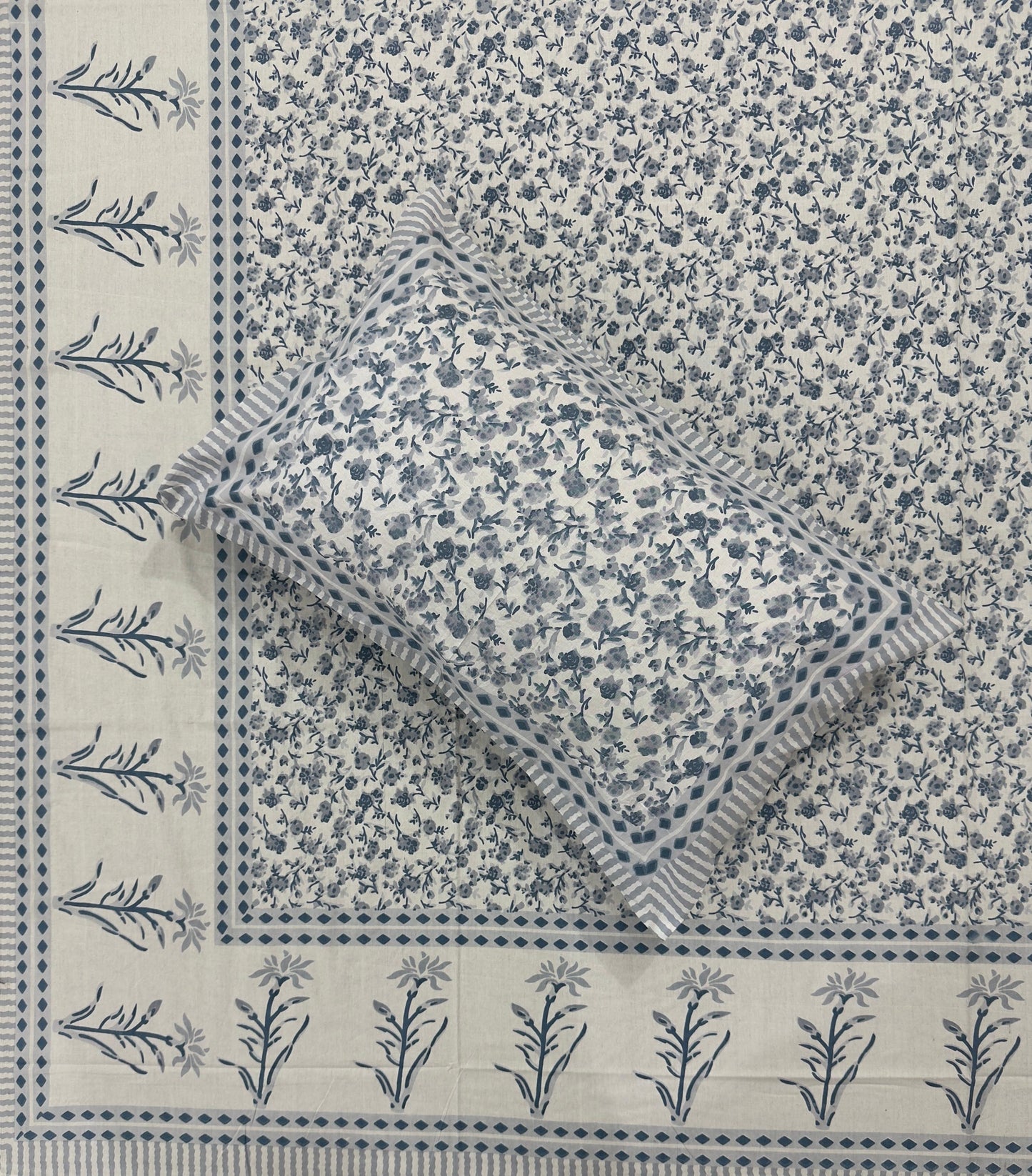 Soft Pure Cotton Jaipuri Style Double Bedsheet with 2 Reversible Pillow Covers