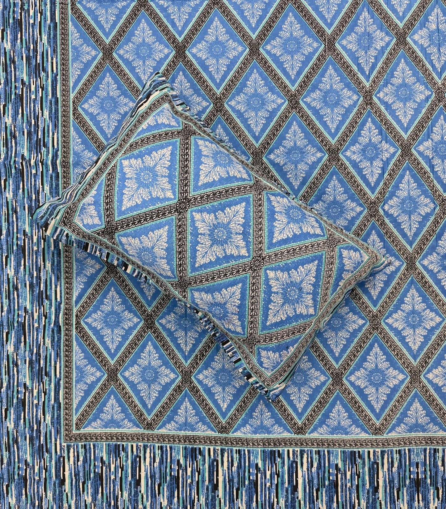 Soft Pure Cotton Jaipuri Style Double Bedsheet with 2 Reversible Pillow Covers
