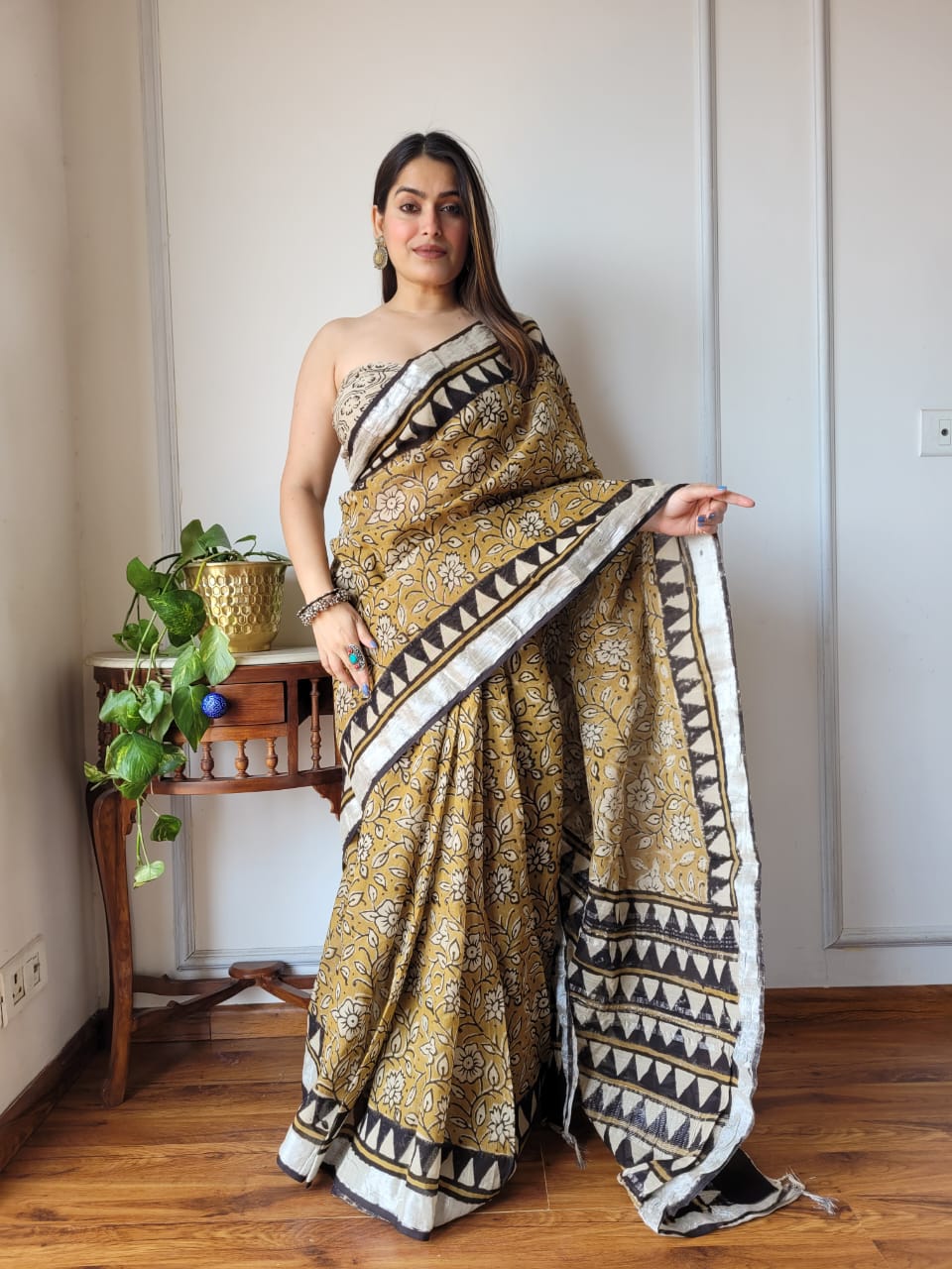 Traditional Bhagalpuri Linen Cotton Saree for Women