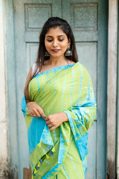 Green and Blue - Tie and Dye Saree Online